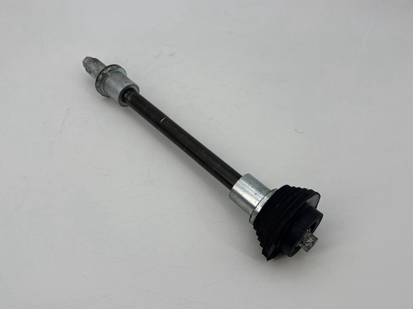 2007 - 2012 Harley-Davidson Touring Road Glide Rear Fork Swingarm Pivot Bolt Shaft 47505-02