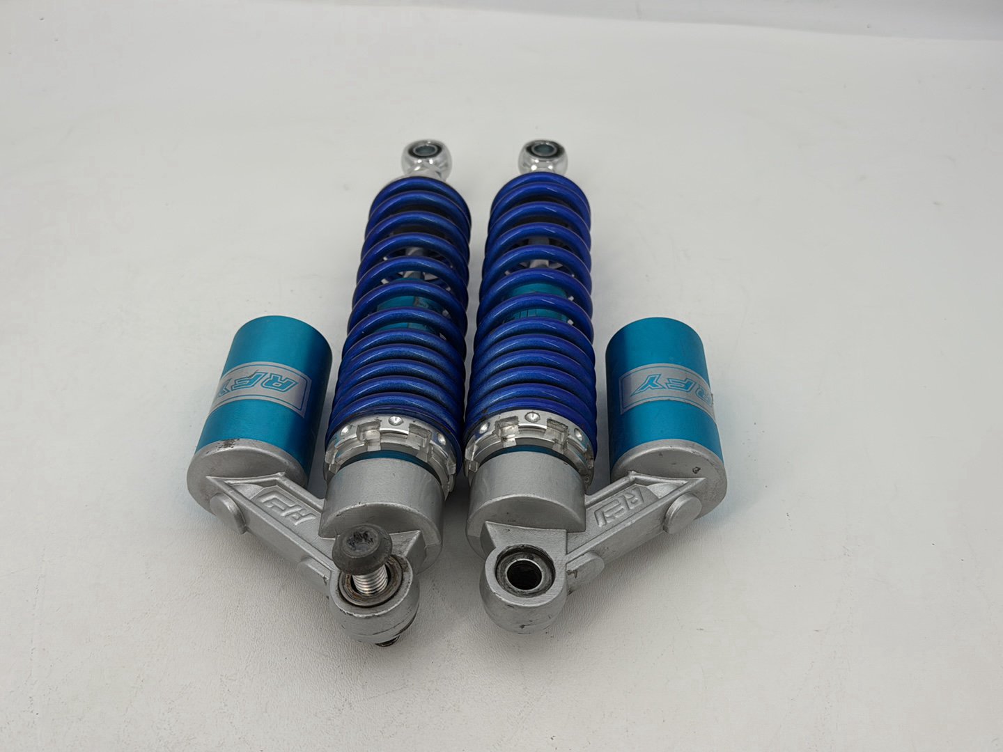2004 - 2022 Harley-Davidson Sportster 1200 Nightster Rear Left Right Shock Absorbers DELTA/ALPHA