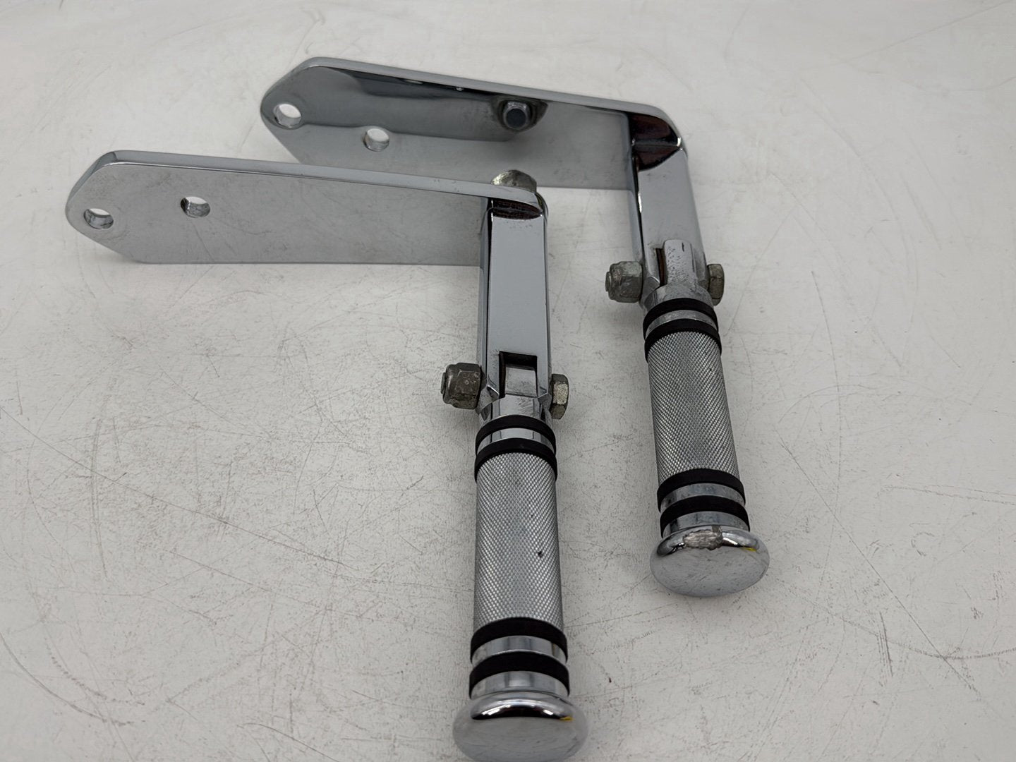 1999 - 2006 Harley-Davidson Dyna Super Glide Left & Right Driver Step Foot Rest Pegs 49354-01
