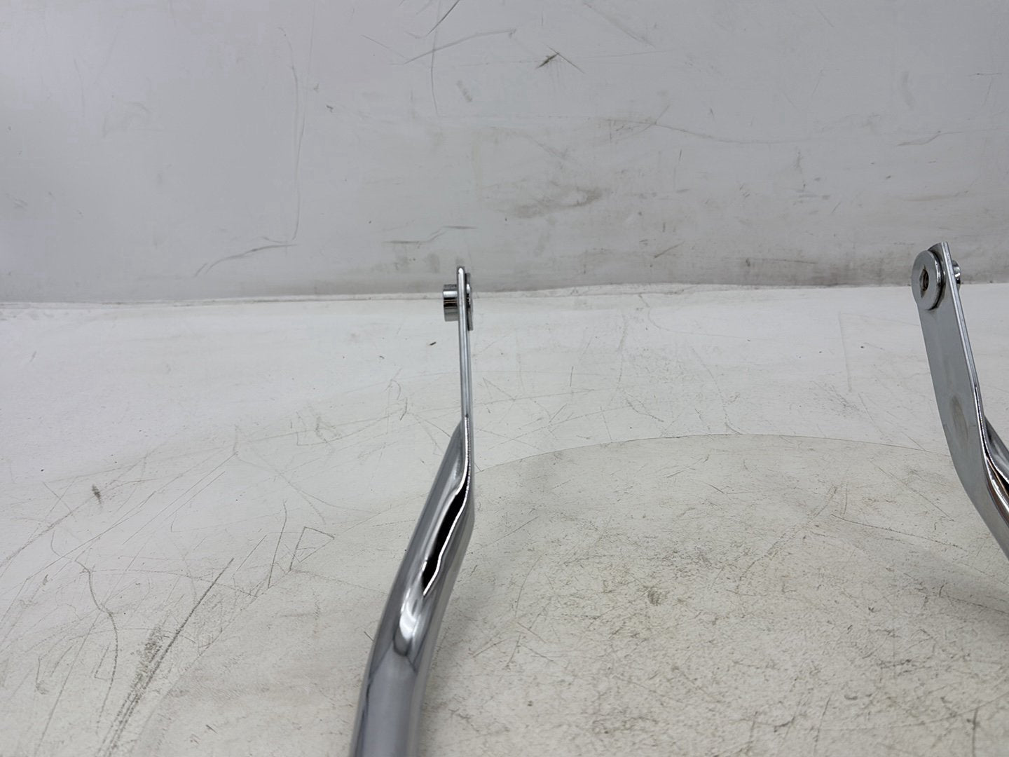 1998 Harley Touring FLHTCUI Electra Glide Ultra OEM Tour Pak Mount Top Tube Support Bar