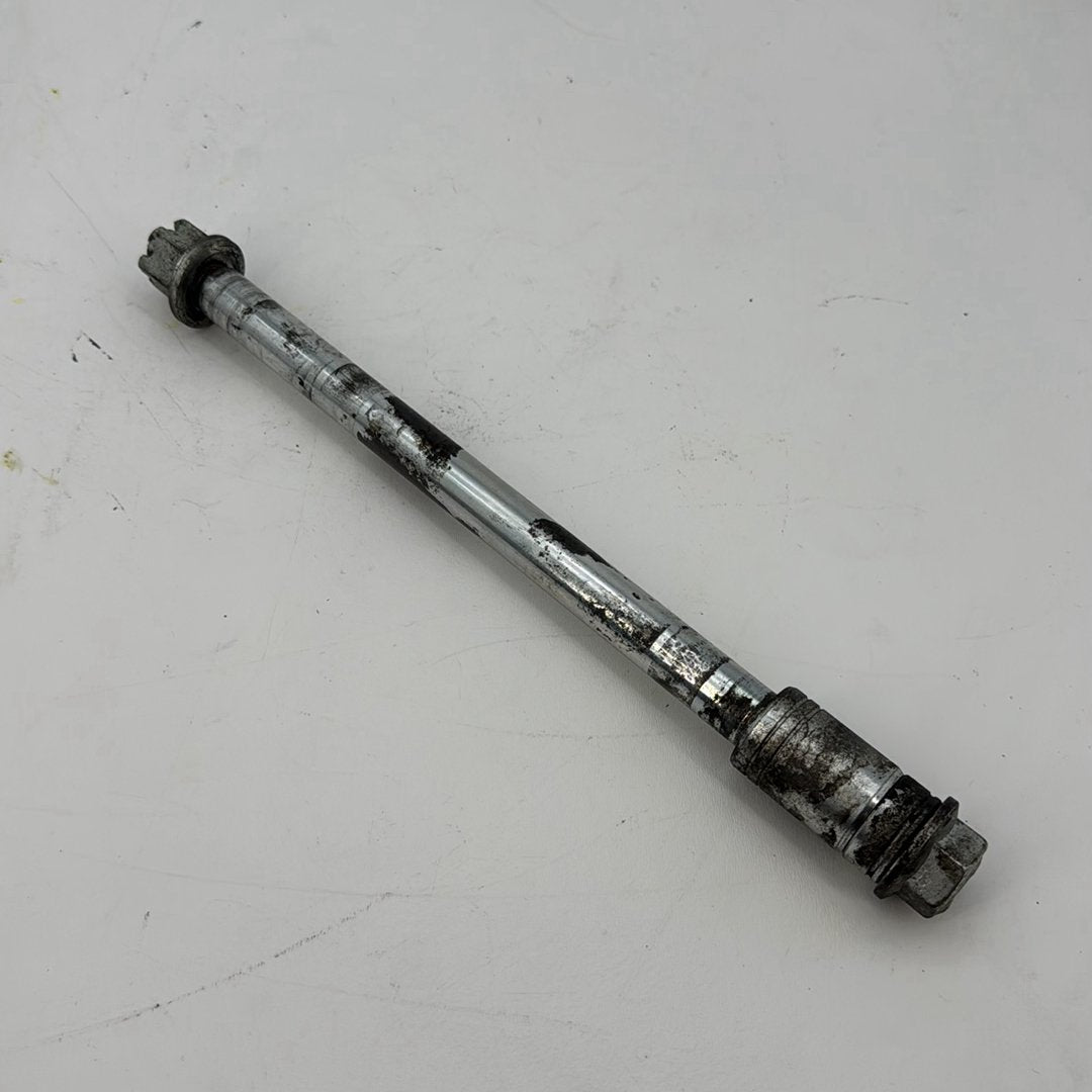 1999 - 2006 Harley-Davidson Touring Road King Rear Wheel Axle Bolt Shaft 41110-89