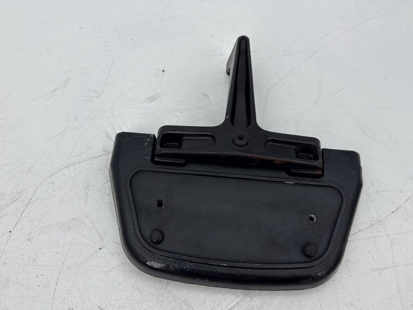 2006 Harley Touring FLHRI Road King OEM 1 Passenger Floorboard Foot Rest
