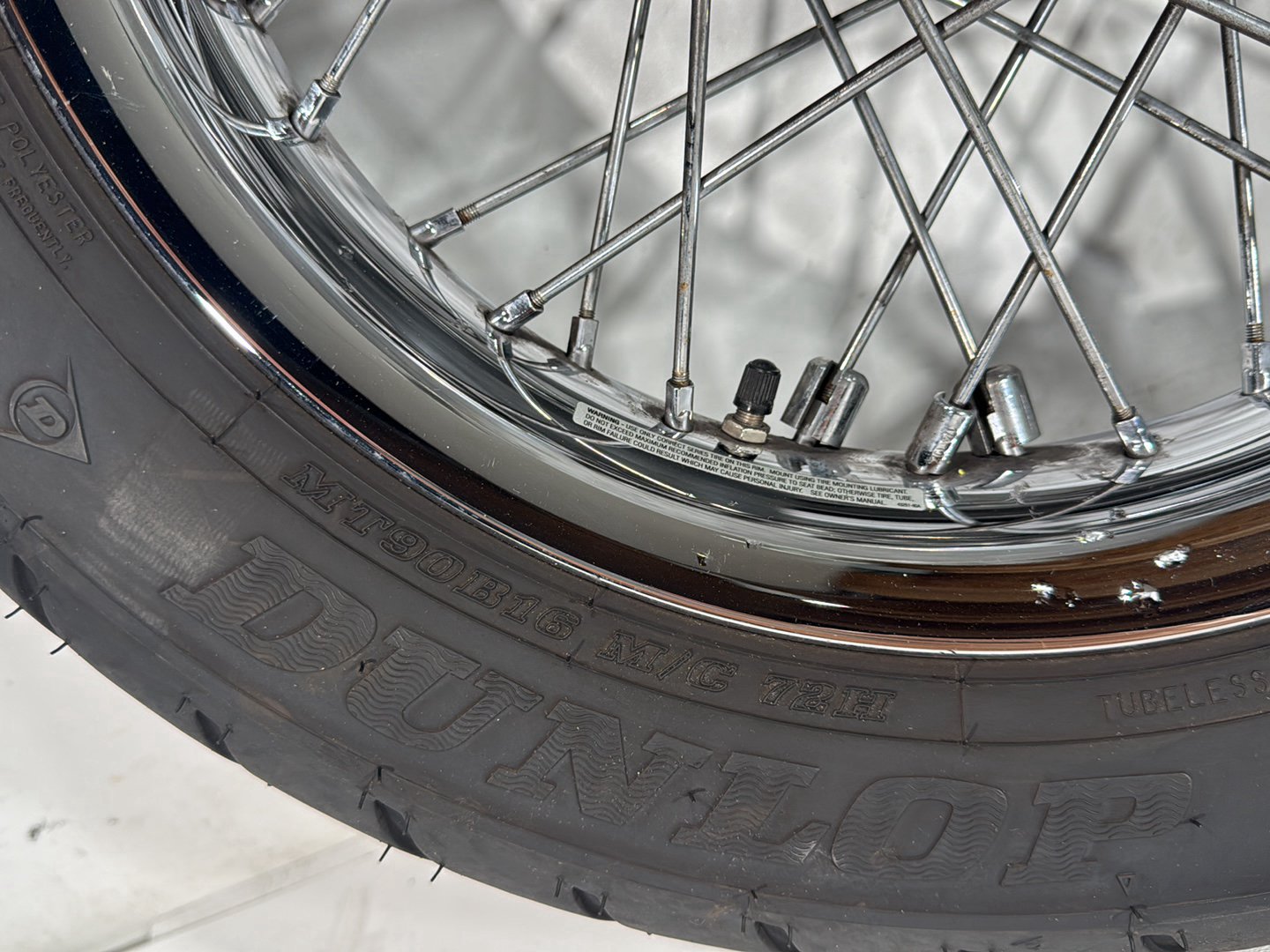 2005 Harley Electra Glide Touring Ultra FLHTCUI OEM Front Wheel Rim Tire Spoked