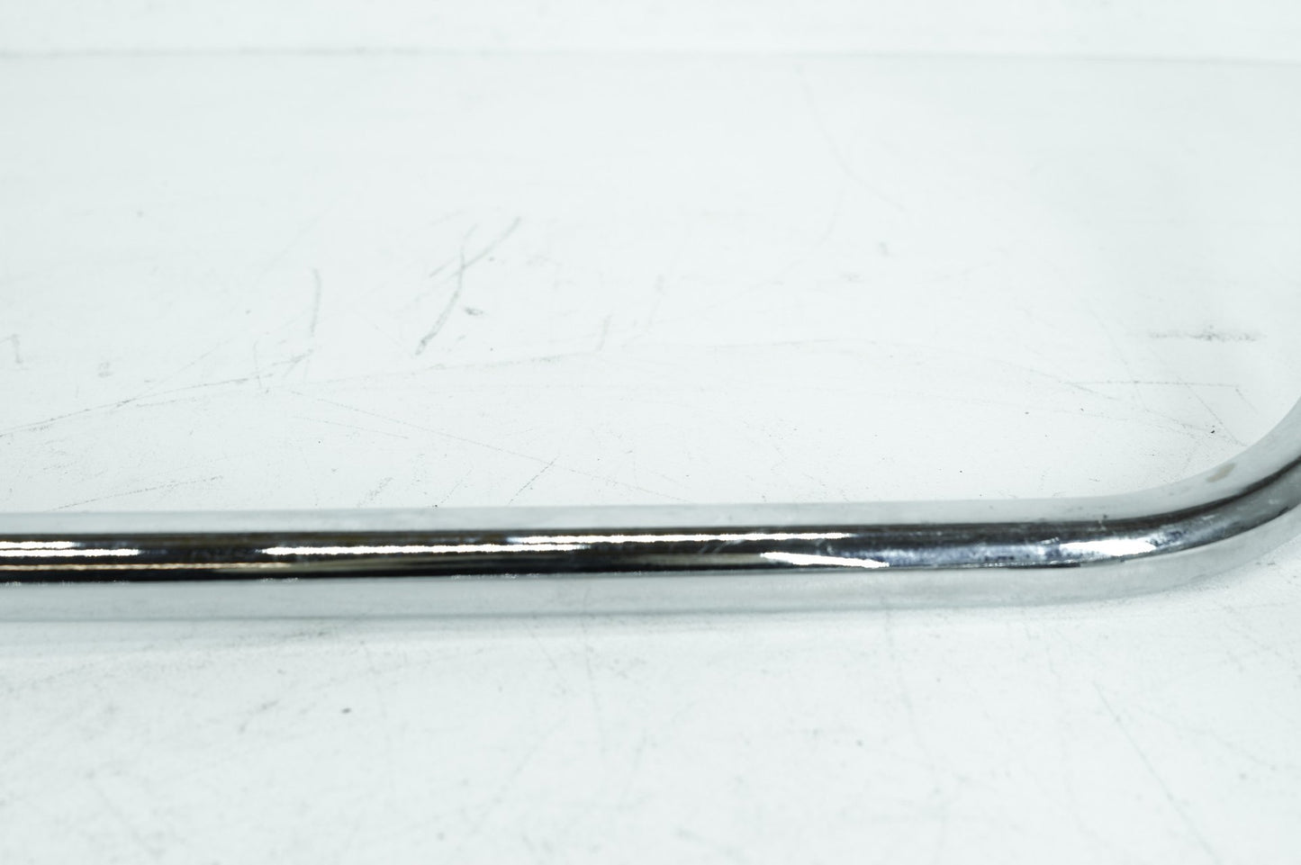 1999 - 2006 Harley-Davidson Touring Street Glide Rear Left Saddlebag Guard Rails Bar 49206-04,