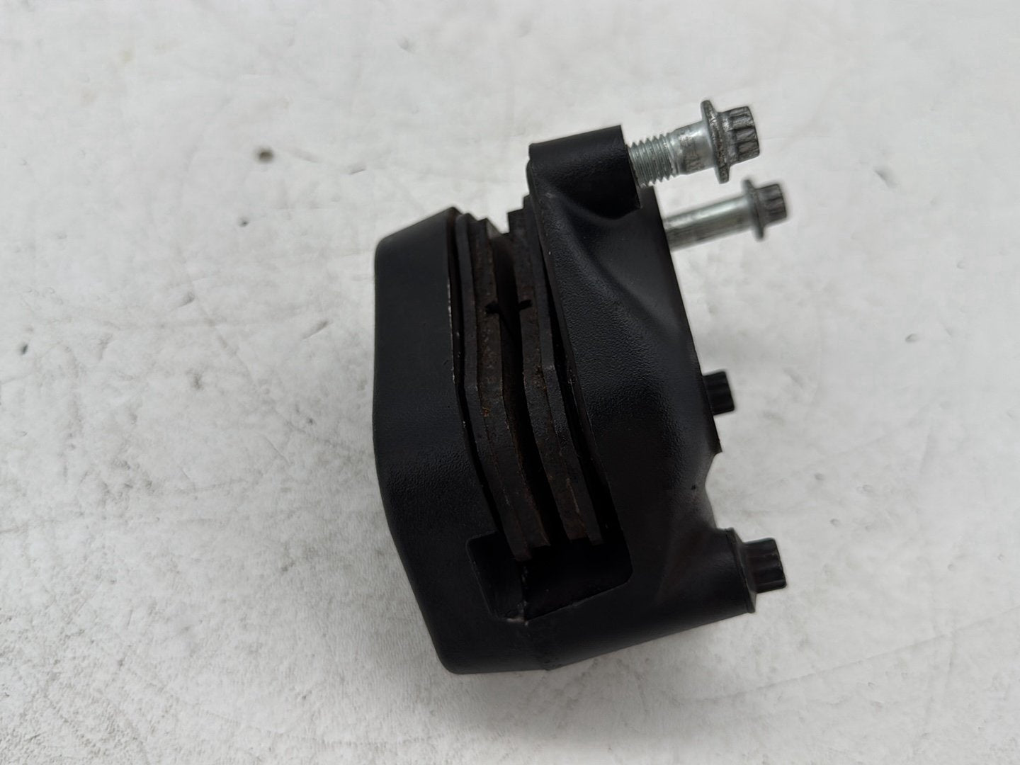 2006 Harley Street Glide Touring FLHXI OEM Front Left 1 Brake Caliper