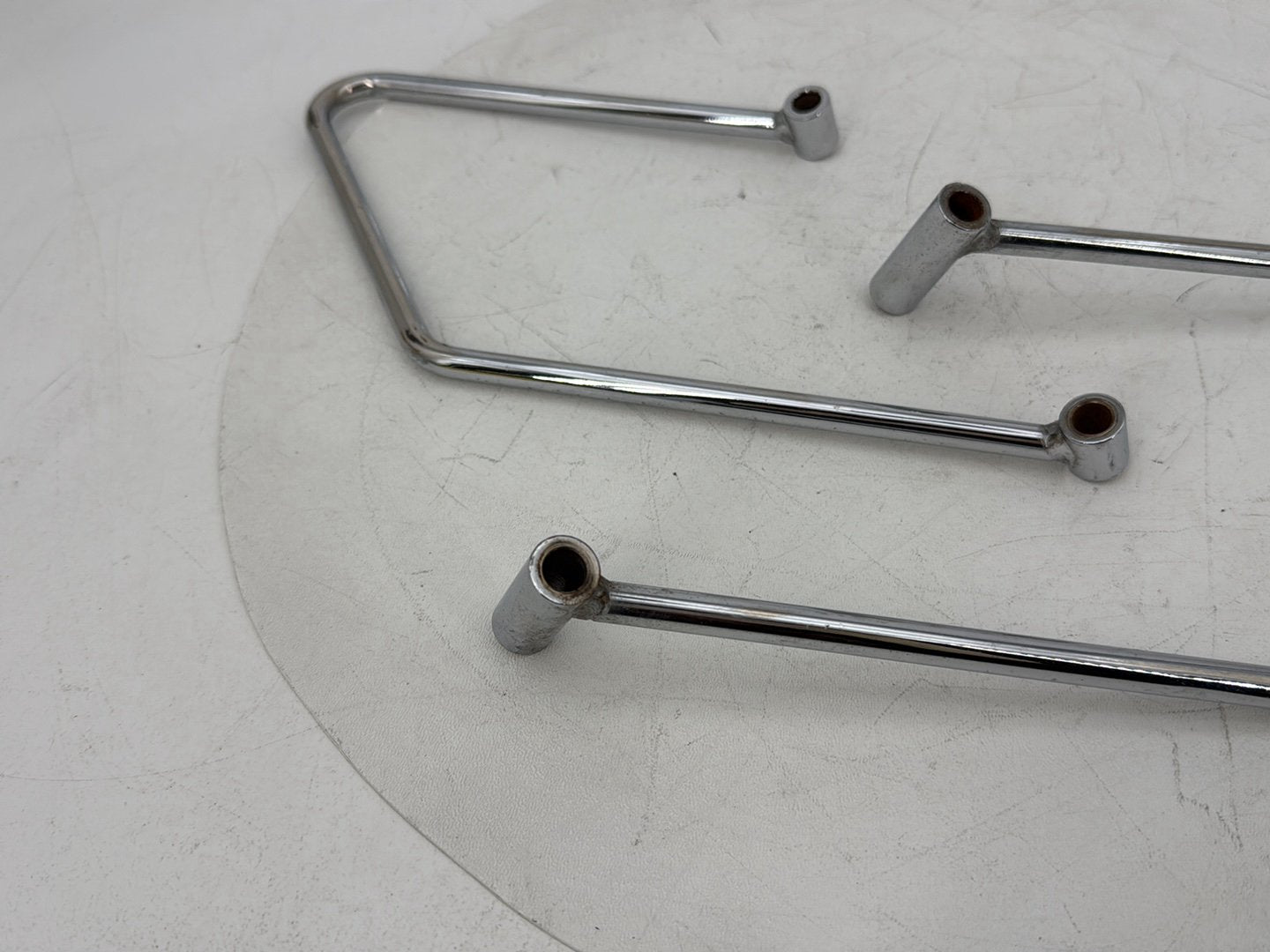 1999 - 2006 Harley-Davidson Softail Heritage Rear Left Right Saddlebag Guard Rails Bar 91790-84A