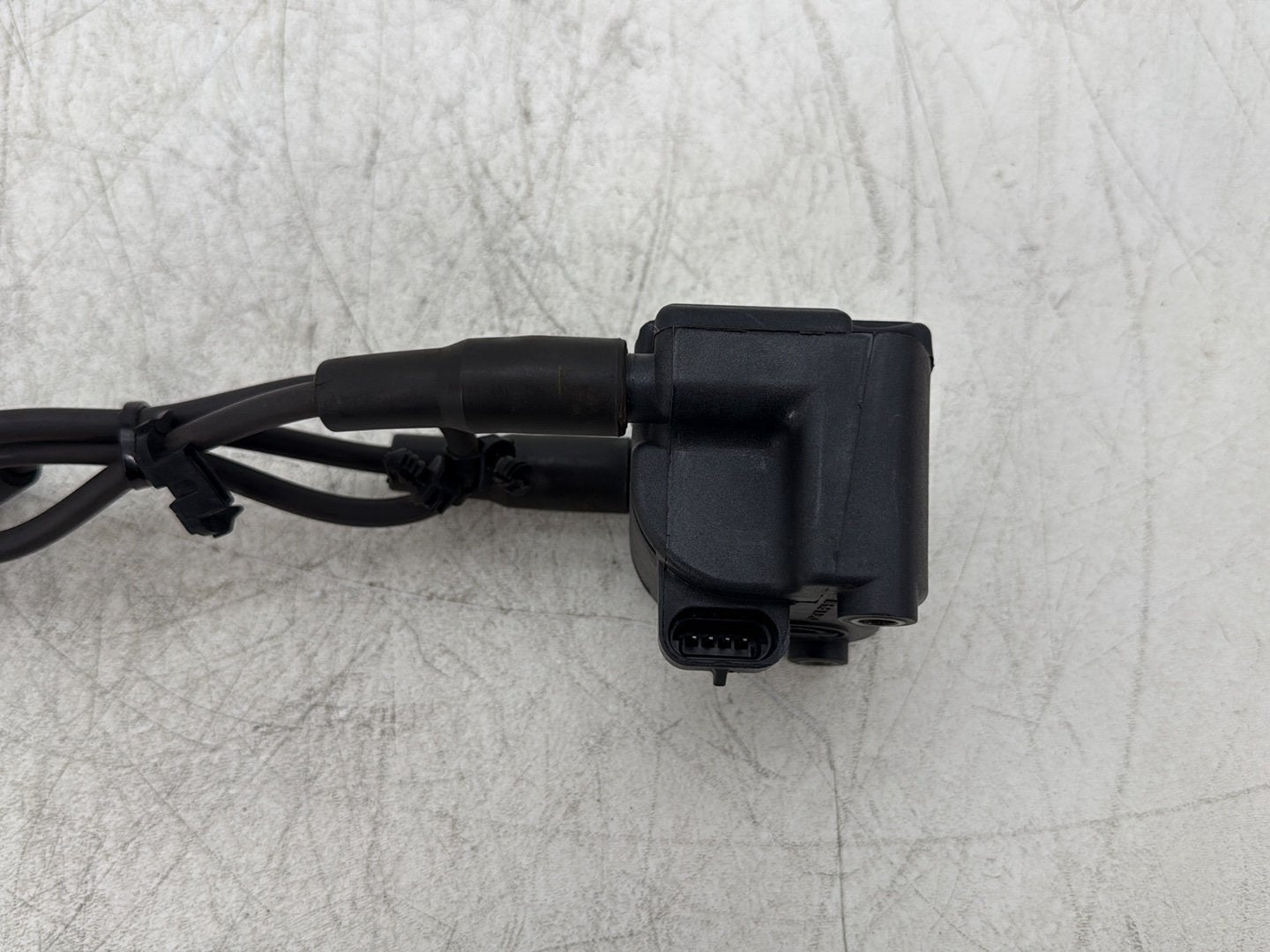 2007 Harley Dyna Street Bob FXDBI OEM Ignition Coil Spark Plugs Cable