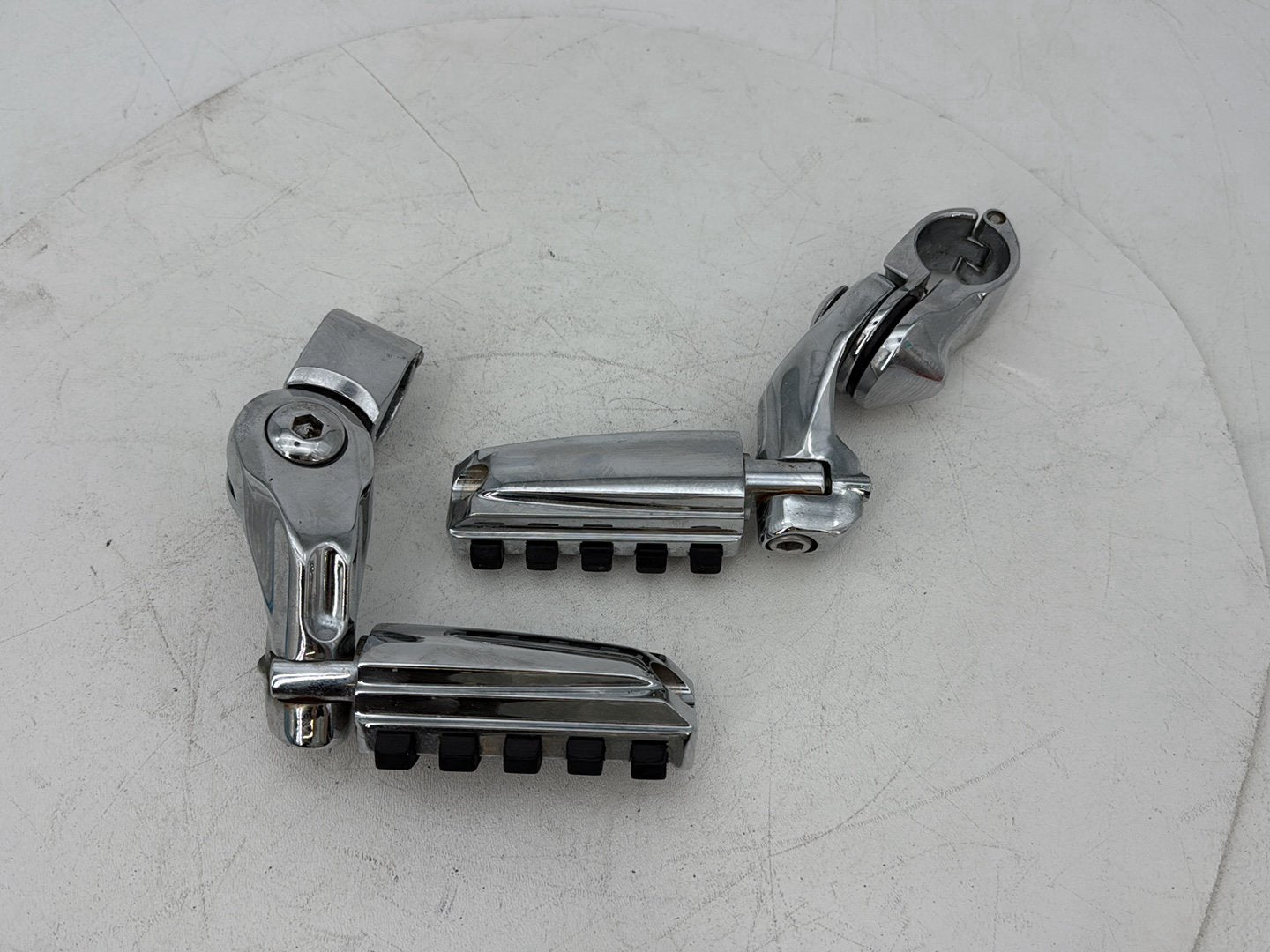 1999 - 2006 Harley-Davidson Touring Electra Glide Front Right Left Highway Foot Pegs 50957-02C