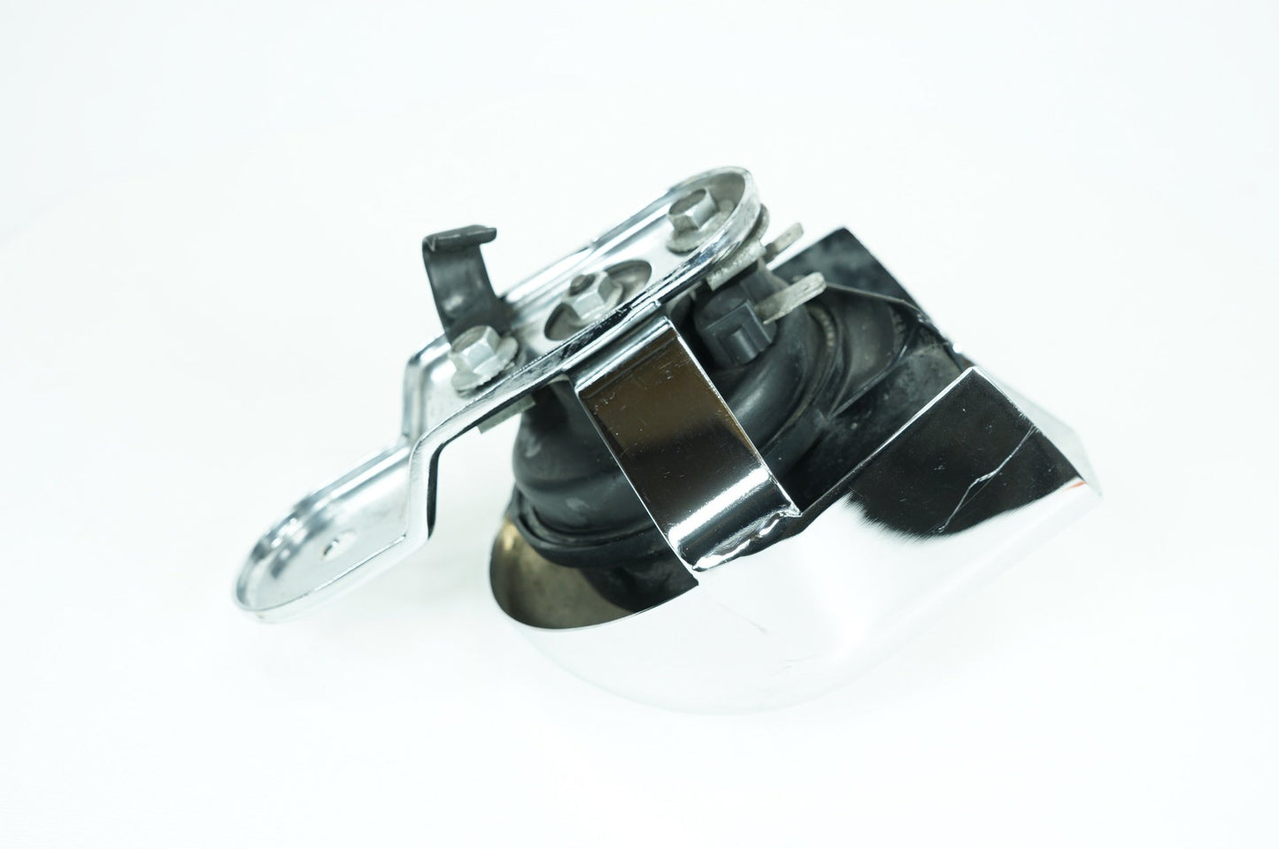 2012 Harley-Davidson Touring FLHX - Horn Signal Klaxon Chrome Cover PN: 69060-90F
