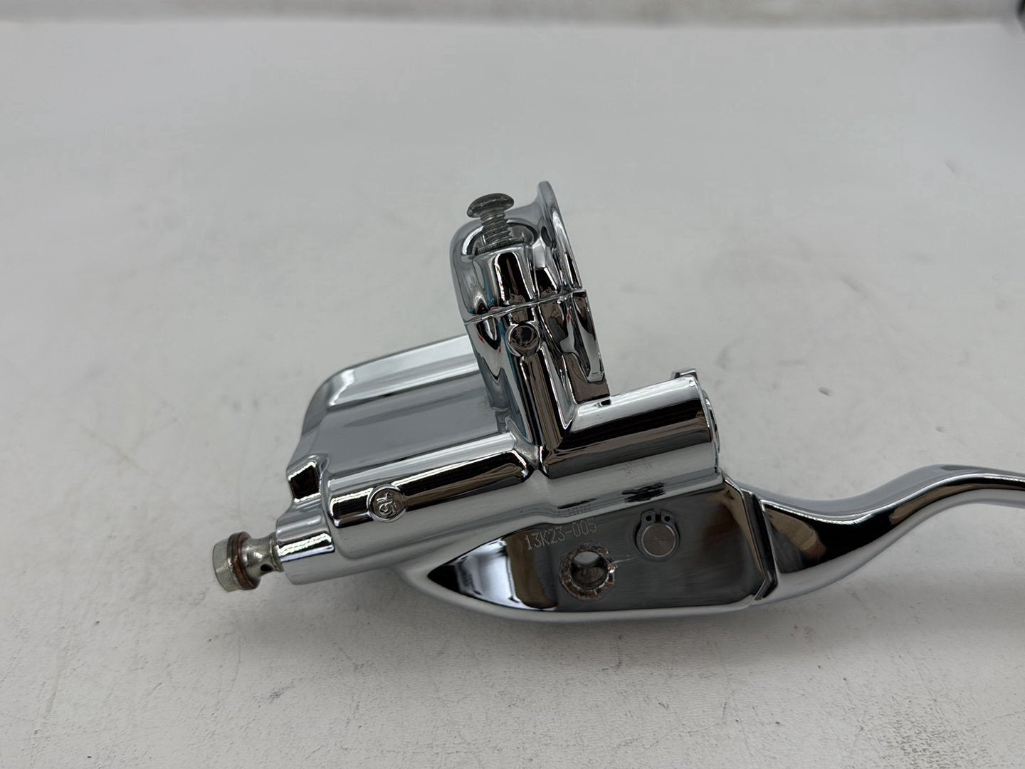 2014 Harley Electra Glide Touring CVO Screamin Eagle OEM Front Right Brake Lever Master Cylinder