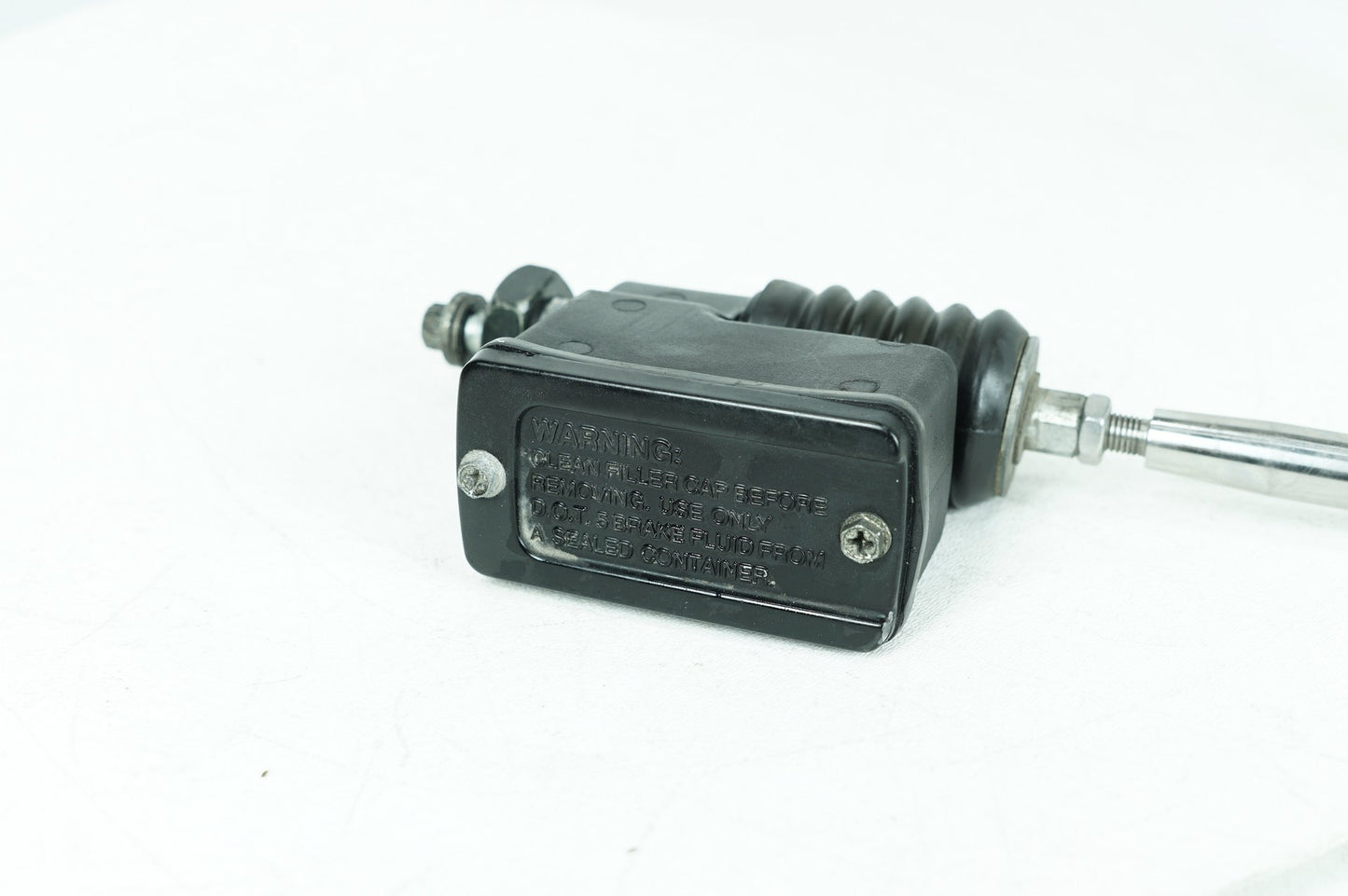 1999 - 2006 Harley-Davidson Dyna Low Rider Rear Brake Master Cylinder Reservoir 42474-90B