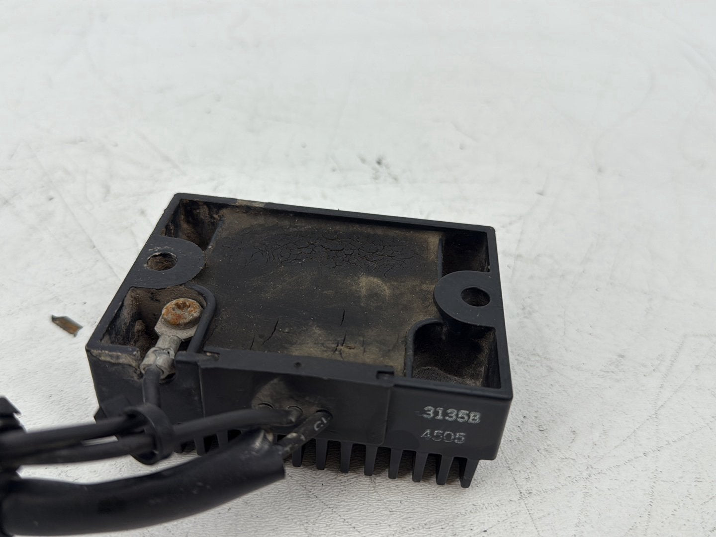 2004 - 2013 Harley-Davidson Sportster 1200 Custom Voltage Regulator Rectifier 74523-04