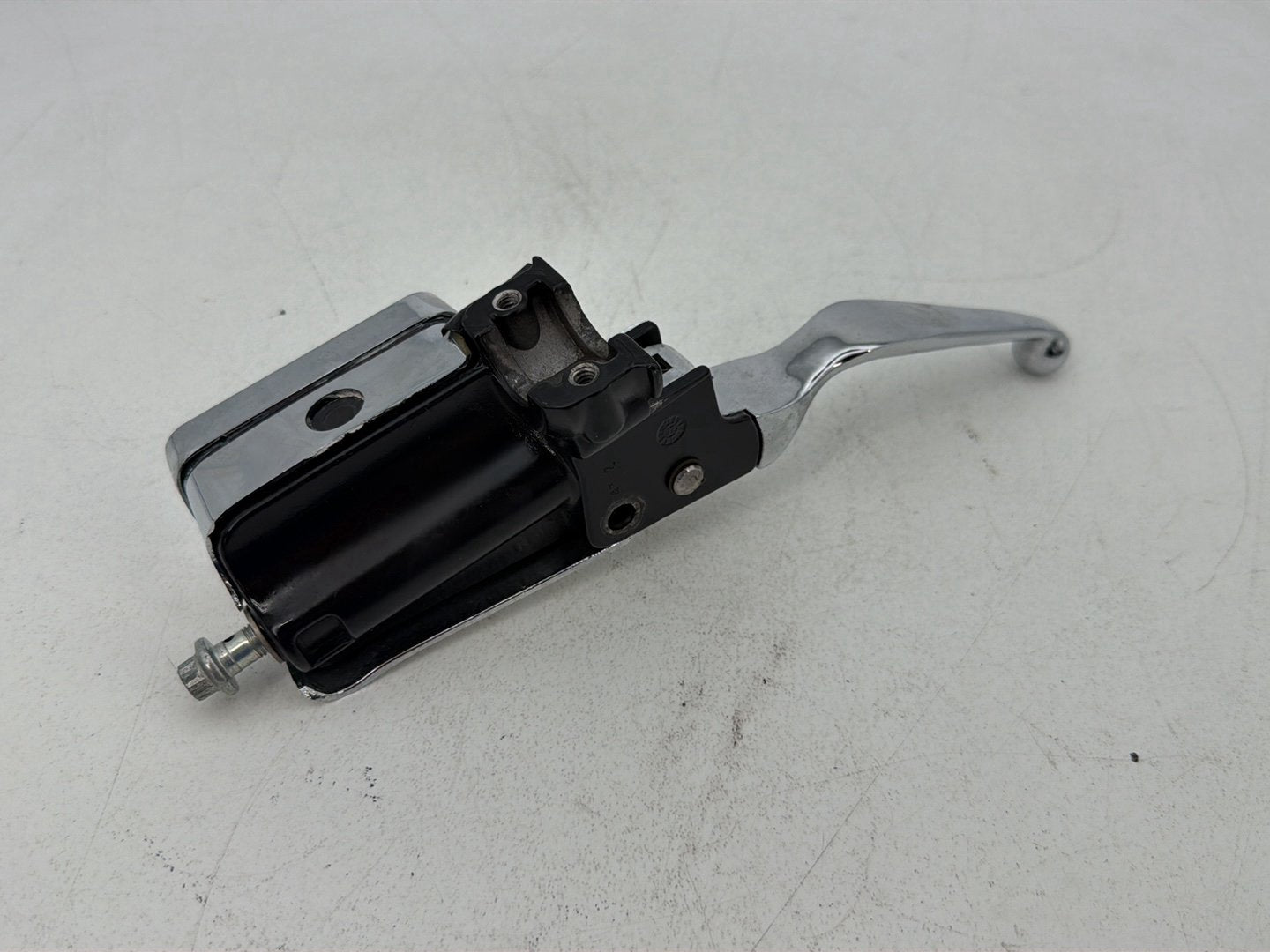 1984 - 1998 Harley-Davidson Touring Electra Glide Classic Front Right Brake Lever Master Cylinder 45013-93A