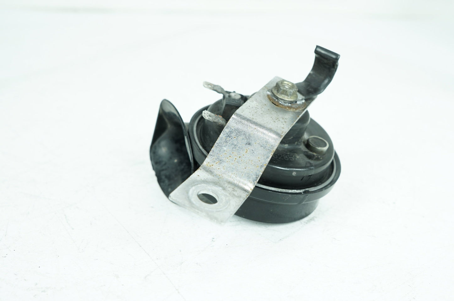 2007 - 2011 Harley-Davidson Touring Road Glide Signal Horn Klaxon Beep 69060-90E