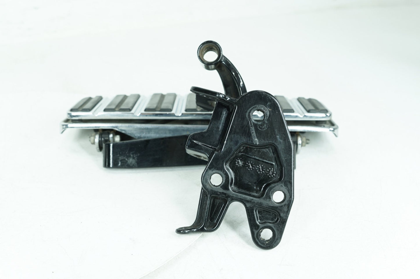 2010 Harley Softail FLSTC Heritage Classic OEM Left Right Driver Floorboard Foot Rest