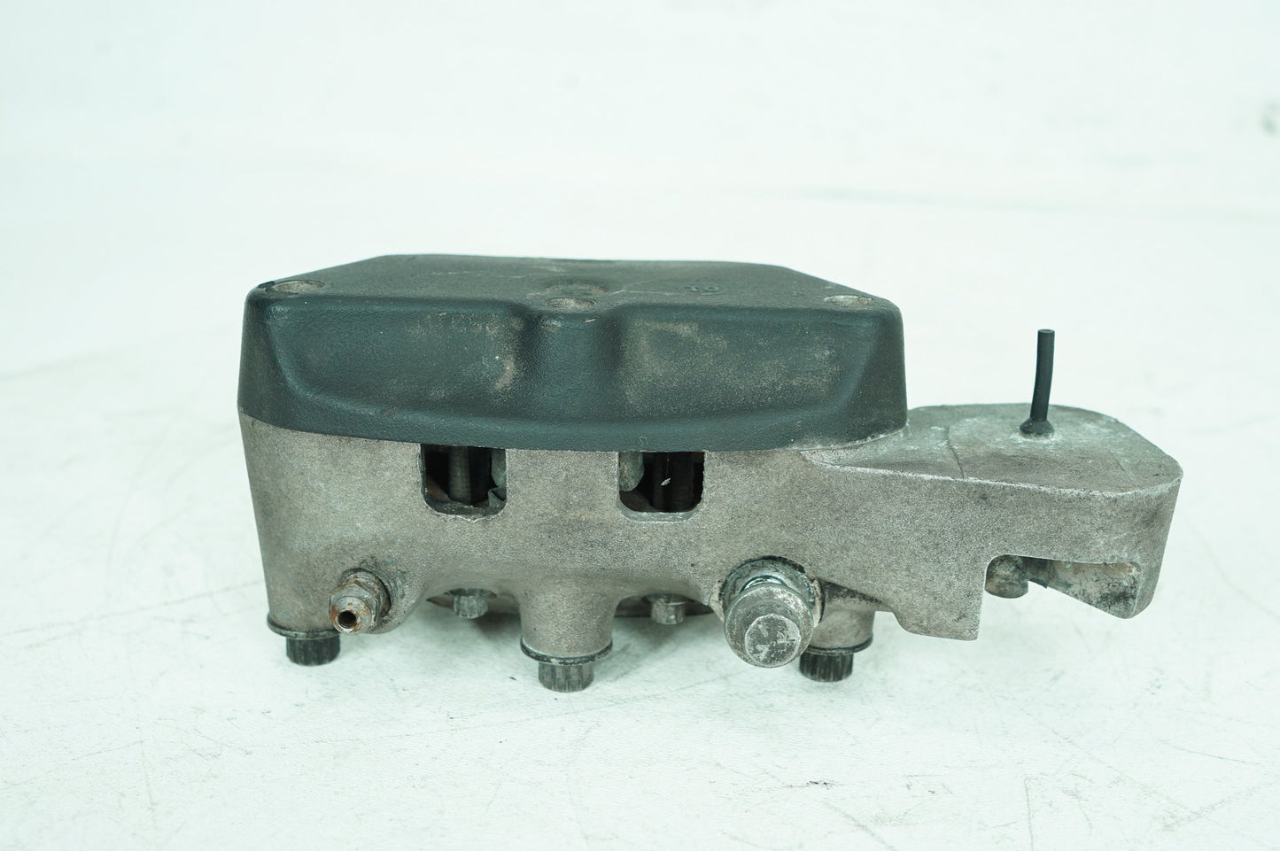 1999 - 2006 Harley-Davidson Touring Road King Police Rear Back Brake Caliper 44080-02C