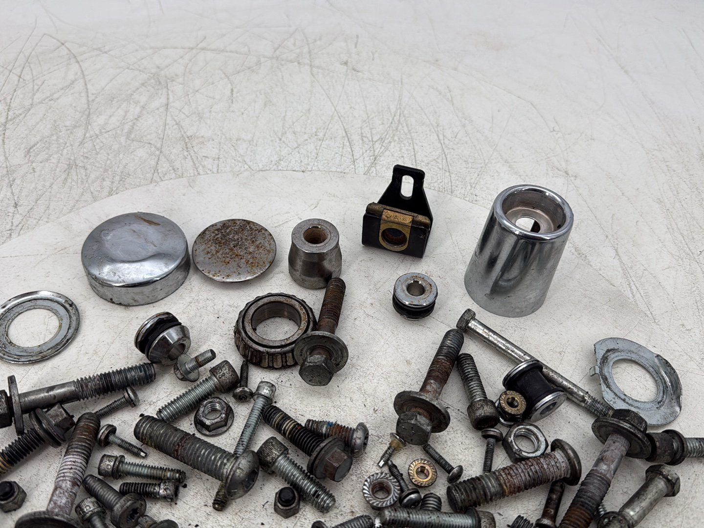 2007 Harley Dyna Street Bob FXDBI OEM Hardware Bolts Nuts & Brackets