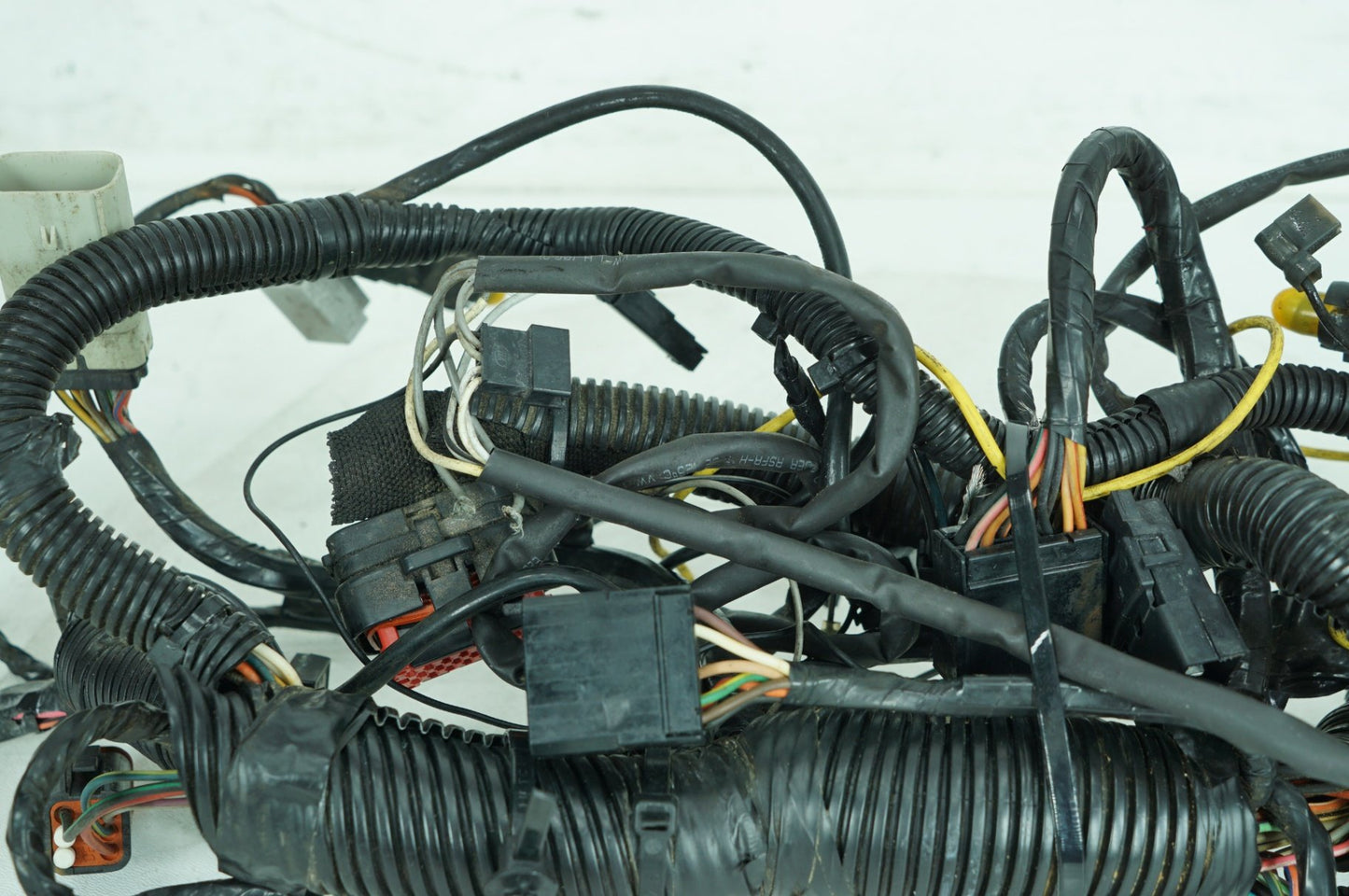 2007 - 2016 Harley-Davidson Touring Street Glide Front Sub Wiring Harness Loom Interconnect 70232-10