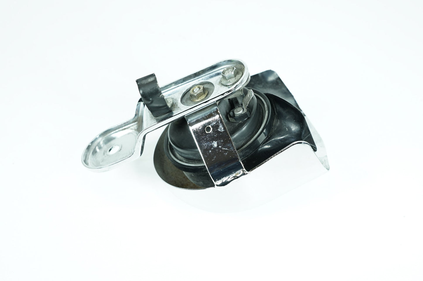 1999 - 2006 Harley-Davidson Touring Street Glide Horn Signal Klaxon Chrome Cover 69012-93A