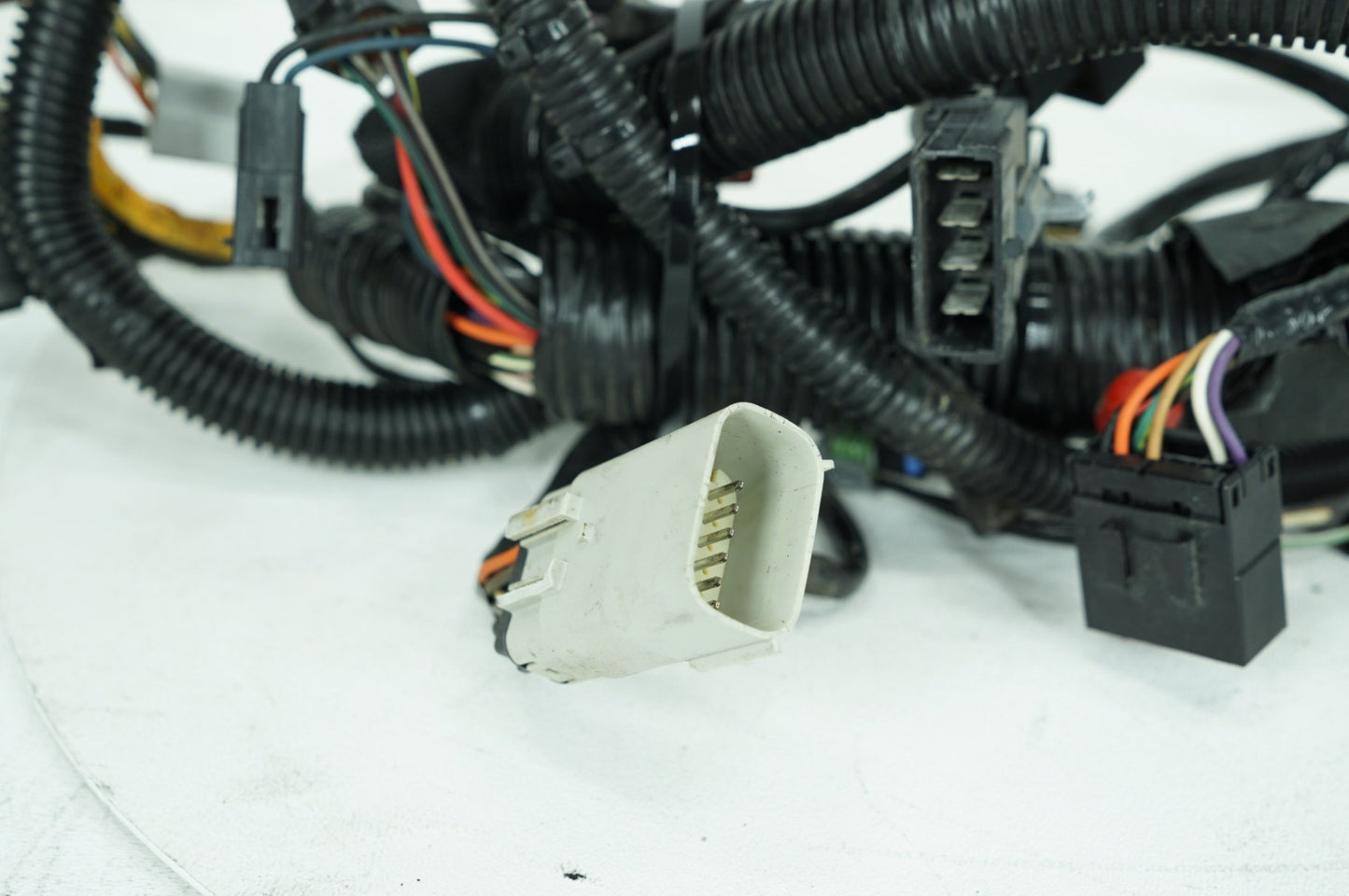 2008 - 2016 Harley-Davidson Touring Electra Glide Ultra Front Sub Wiring Harness Loom Interconnect 70232-10