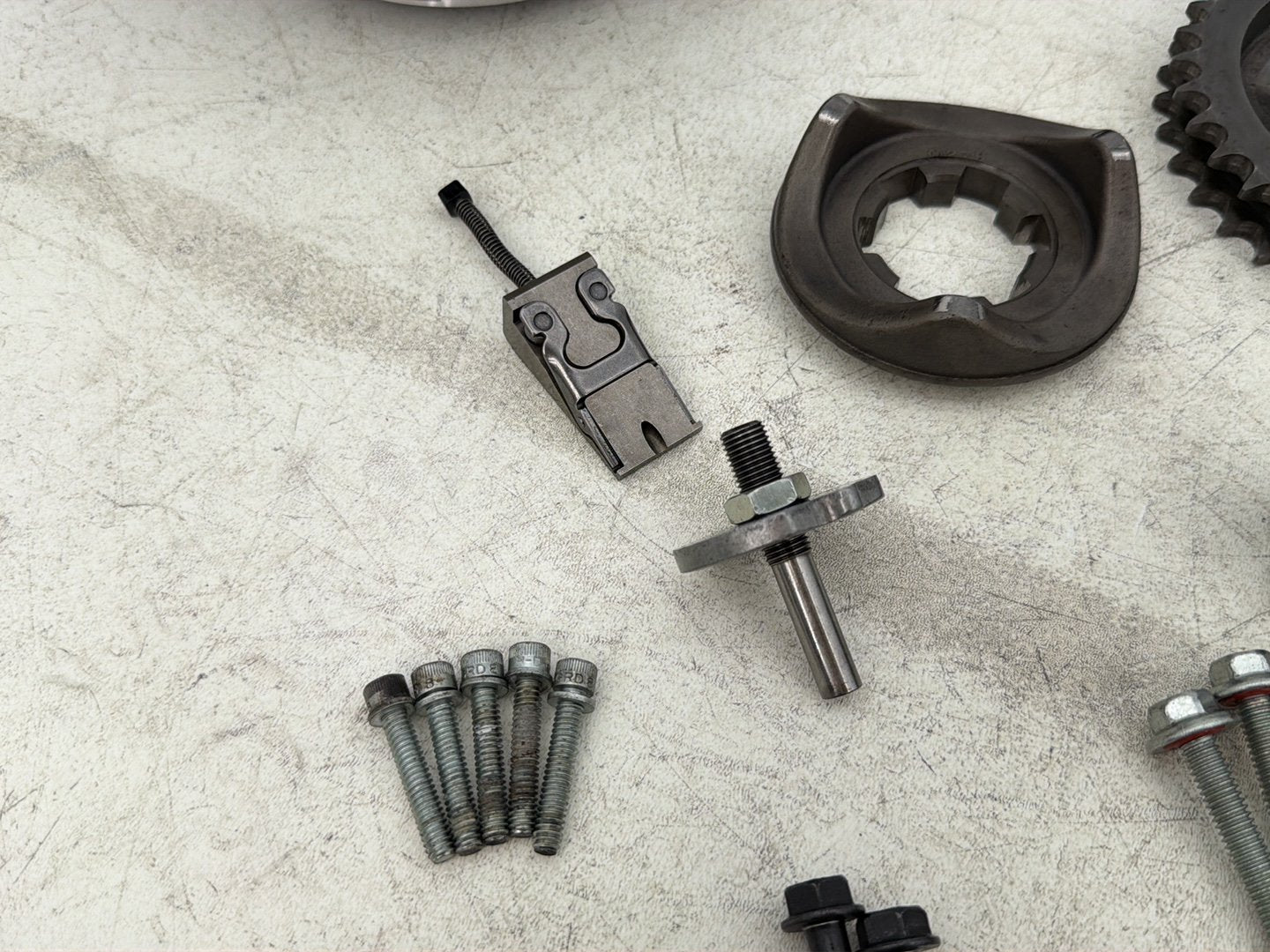 2007 - 2017 Harley-Davidson Dyna Super Glide Custom Clutch Basket Chain Tensioner Kit 37813-06A