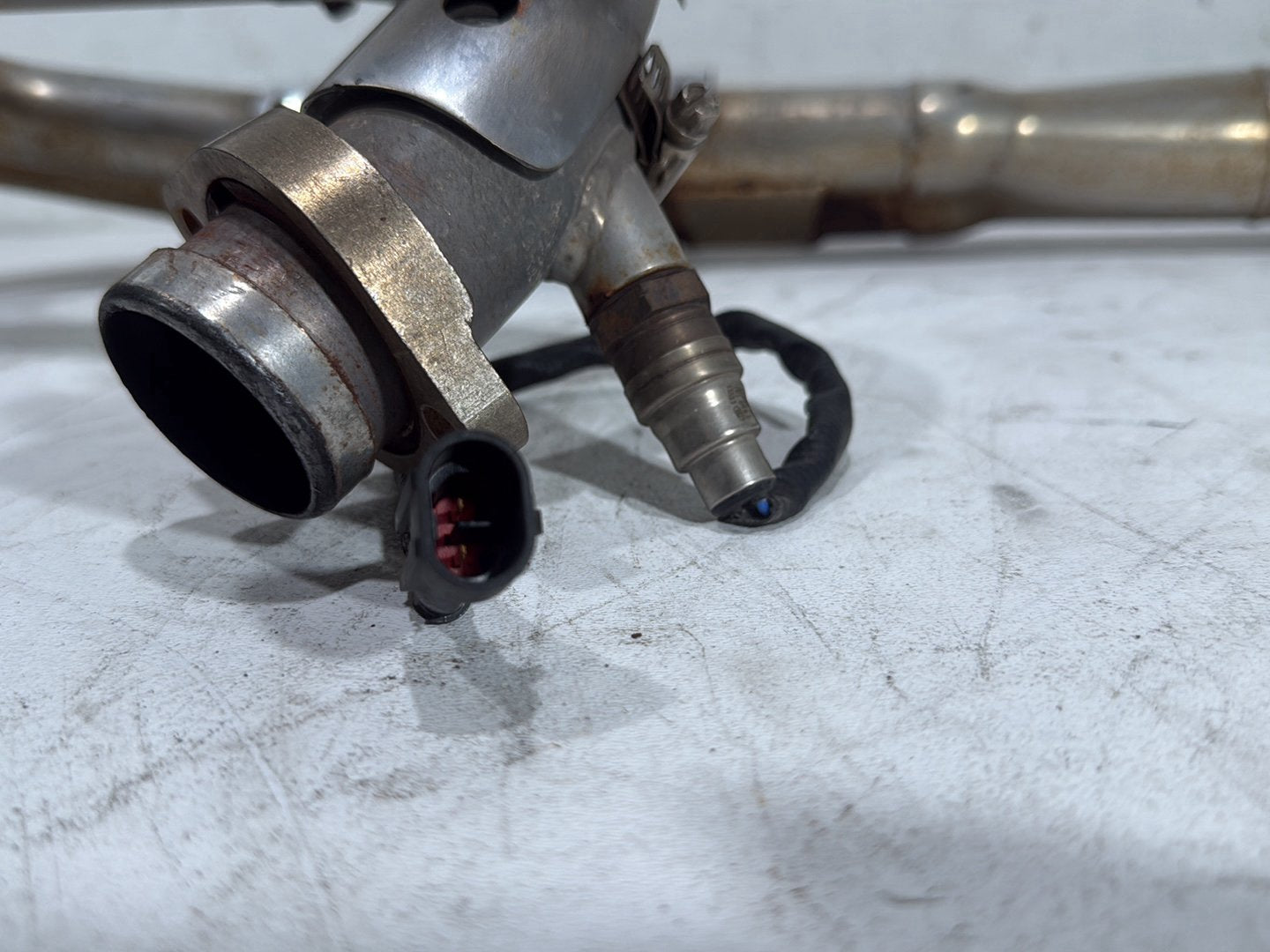 2009 Harley Dyna Street Bob Exhaust System Header Pipe Thunderheader 2 into 1