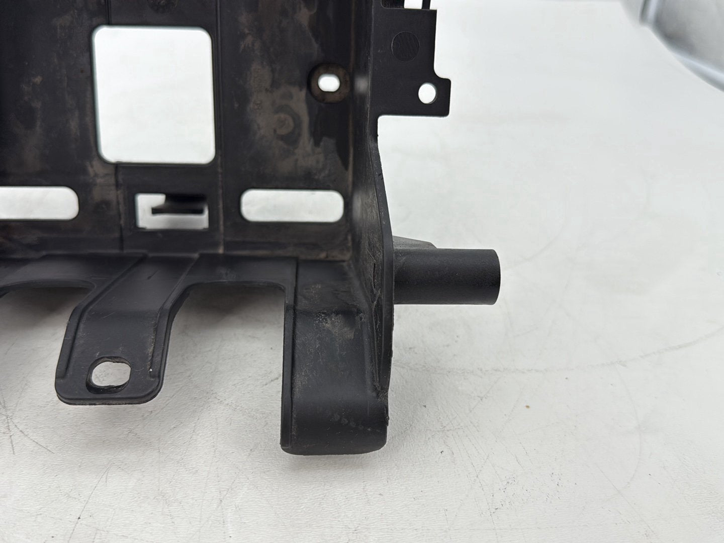 2008 Harley Touring Electra Glide Ultra OEM Battery Tray Bracket Holder Carrier