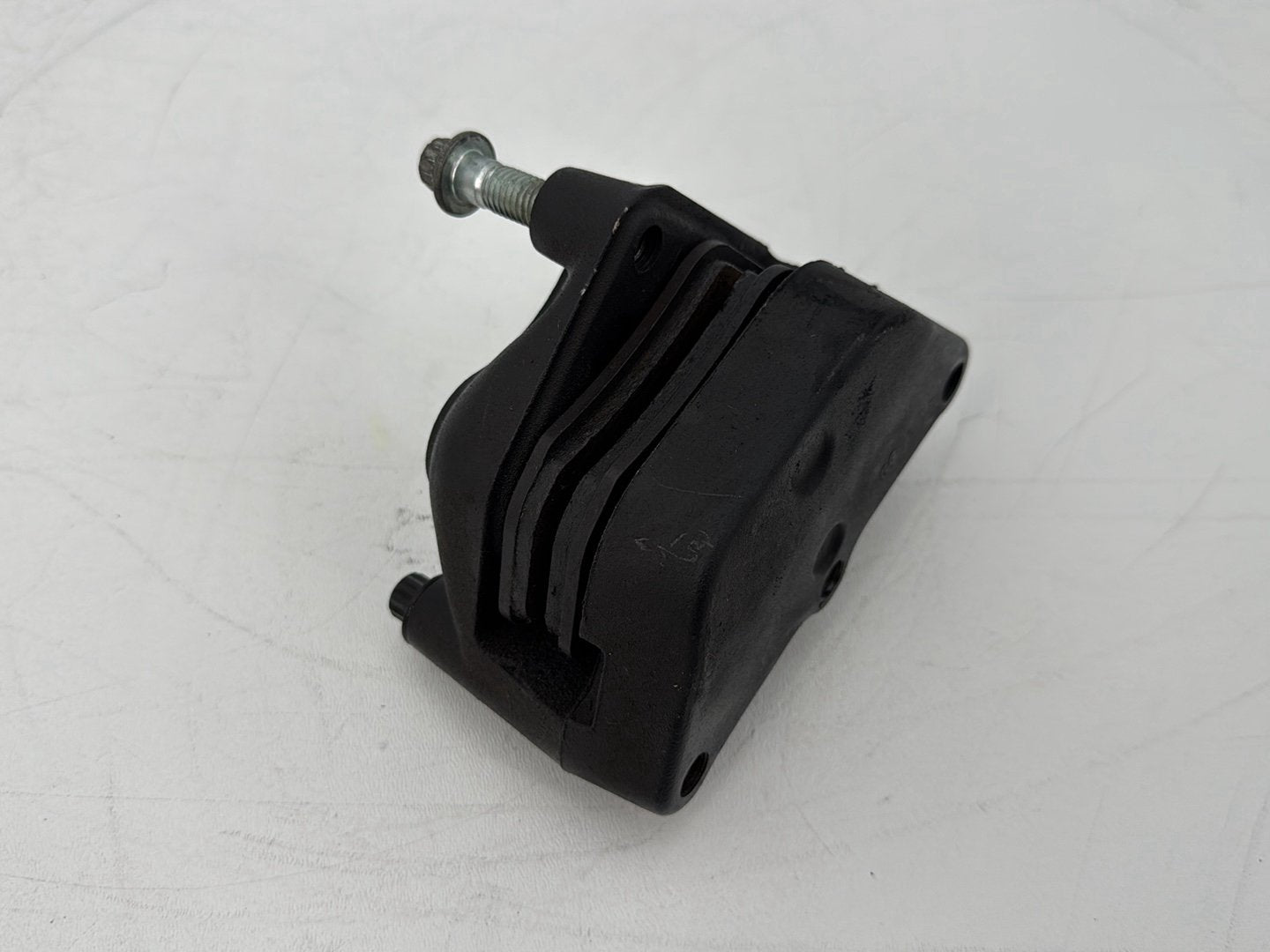 1999 - 2006 Harley-Davidson Touring Electra Glide Classic Front Right 1 Brake Caliper 44023-00C