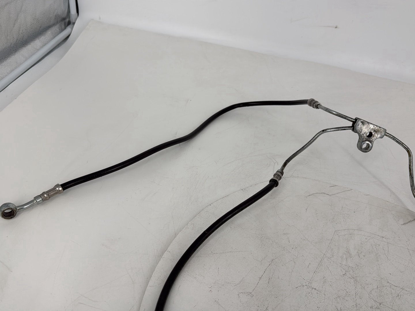 2008 - 2016 Harley-Davidson Touring Street Glide Front Brake Hose Line Pipe NON-abs 43350-08