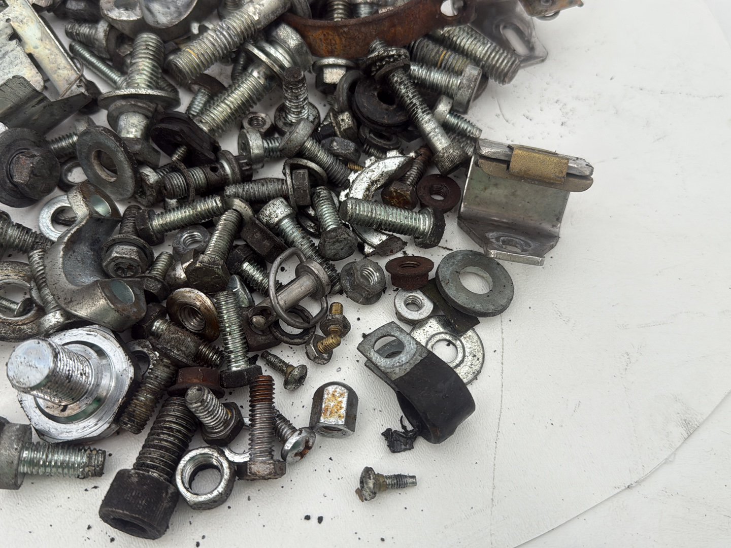 2005 Harley Touring FLHRCI Road King Classic OEM Hardware Bolts Nuts & Brackets