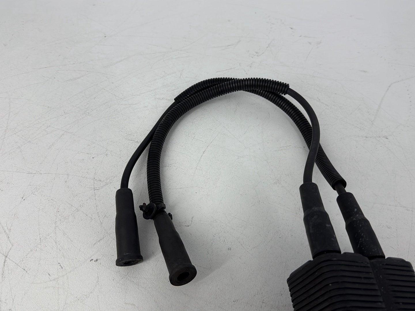 2005 Harley Sportster XL883C 883 Custom OEM Ignition Coil Spark Plugs Cable