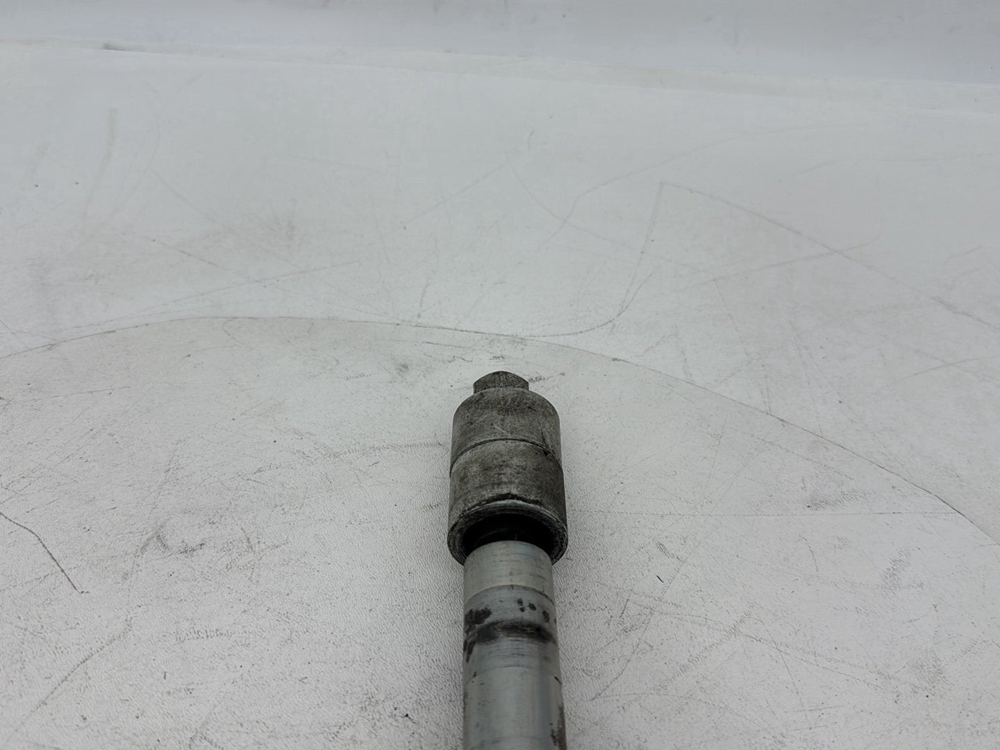 1999 - 2006 Harley-Davidson Touring Electra Glide Ultra Front Wheel Axle Bolt Shaft 43364-00