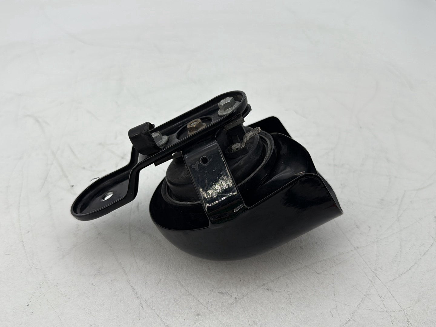 2004 - 2013 Harley-Davidson Sportster 1200 Custom Horn Signal Klaxon Chrome Cover Black