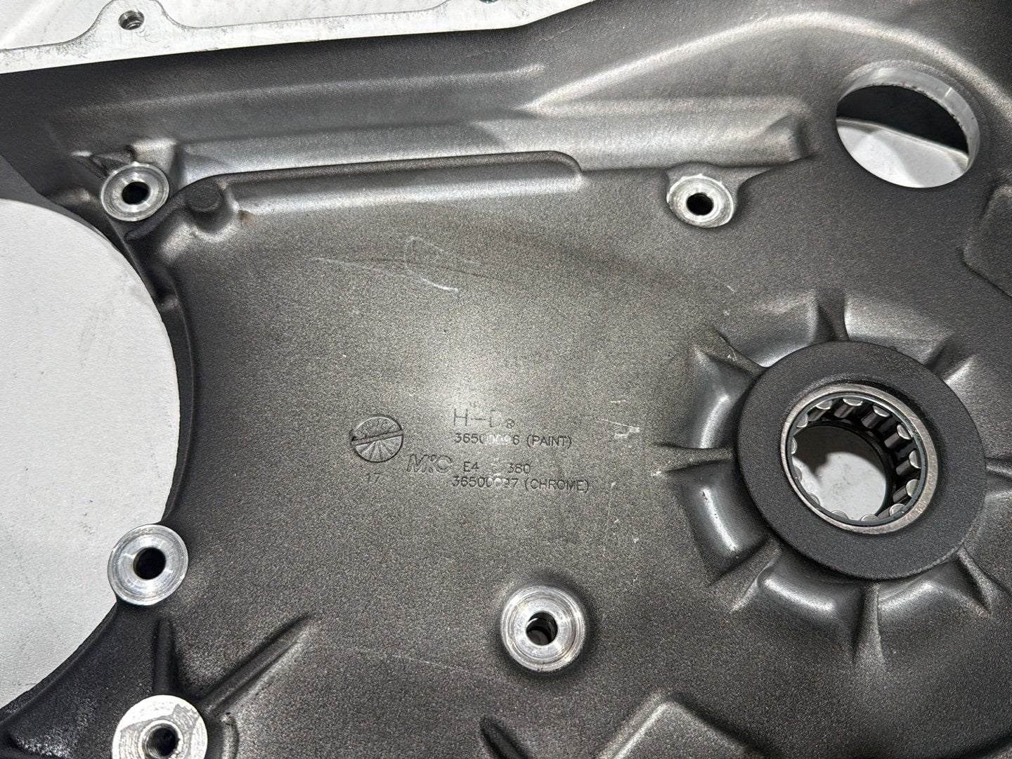 2018 Harley Electra Glide Touring Ultra FLHTCU OEM Inner Primary Clutch Cover