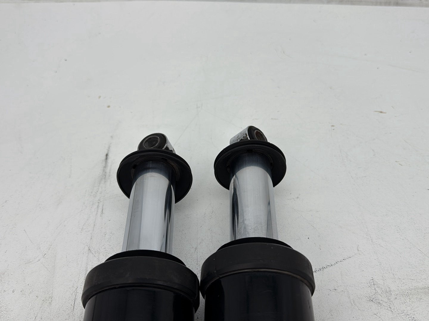 2003 Harley Electra Glide Touring Ultra FLHTCUI OEM Rear Left Right Shock Absorbers