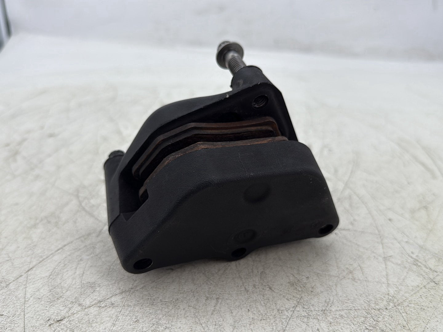 2004 Harley Road King Touring Custom FLHRSI OEM Front Right 1 Brake Caliper