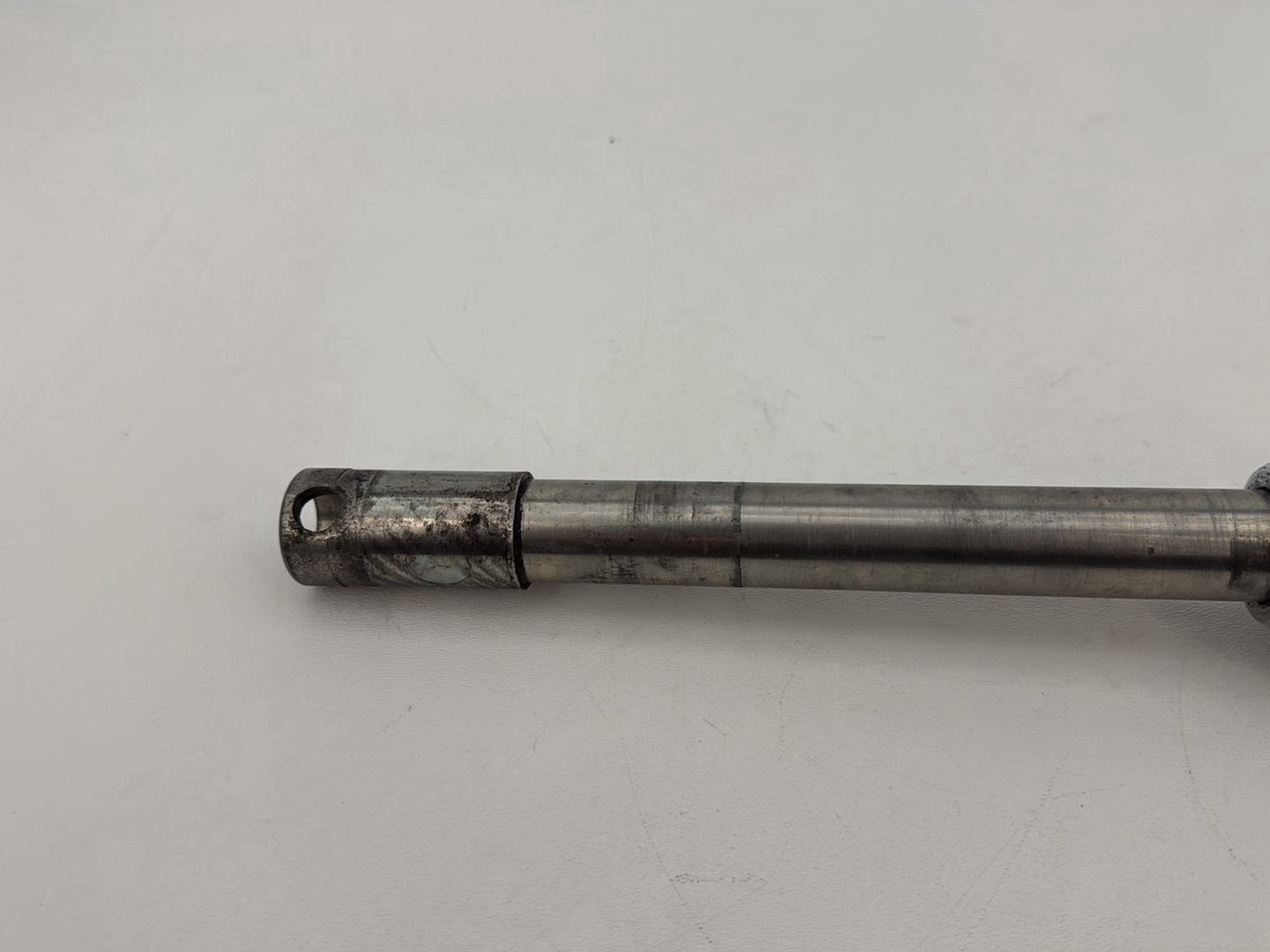 2013 Harley Street Glide Touring FLHX OEM Front Wheel Axle Bolt Shaft