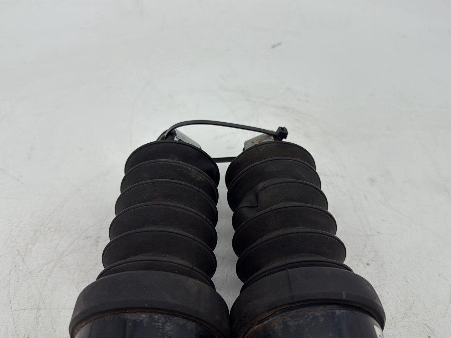 2008 Harley Touring FLHTCU Electra Glide Ultra OEM Rear Left Right Shock Absorbers