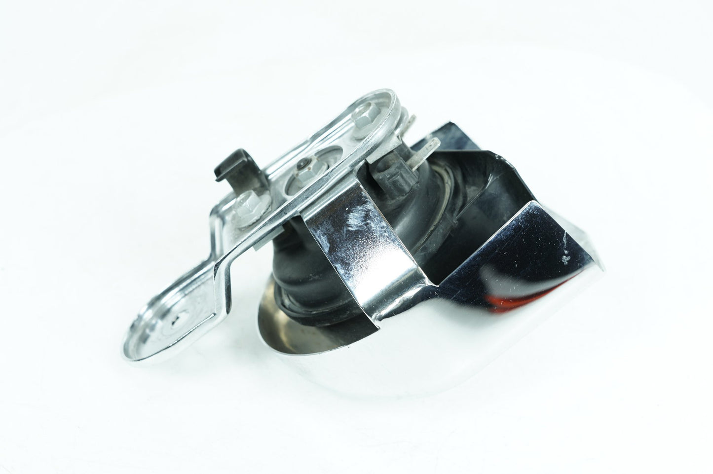 2007 - 2017 Harley-Davidson Dyna Switchback Horn Signal Klaxon Chrome Cover 69012-93A