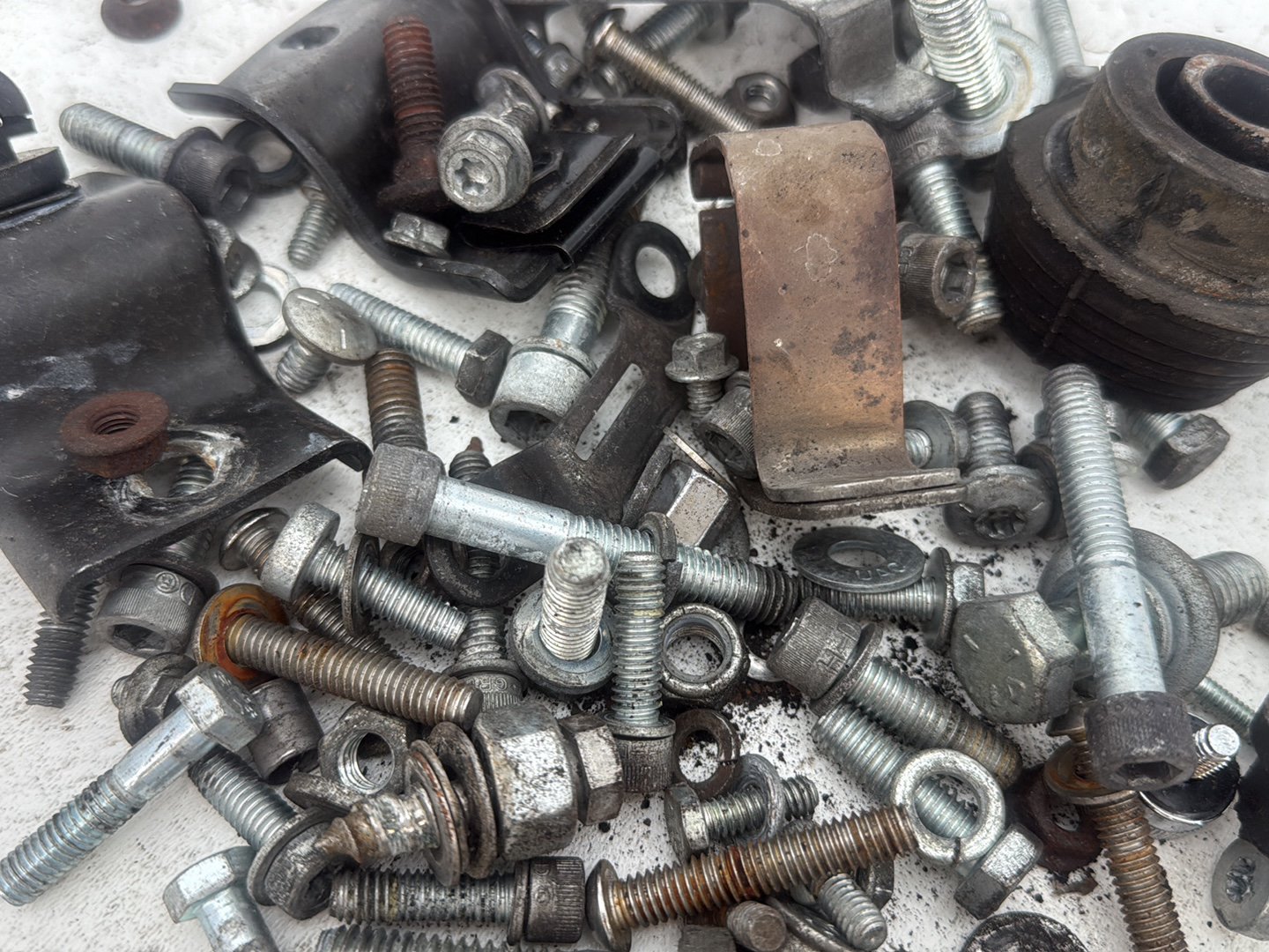 2011 Harley Electra Glide Ultra FLHTK OEM Hardware Bolts Nuts & Brackets