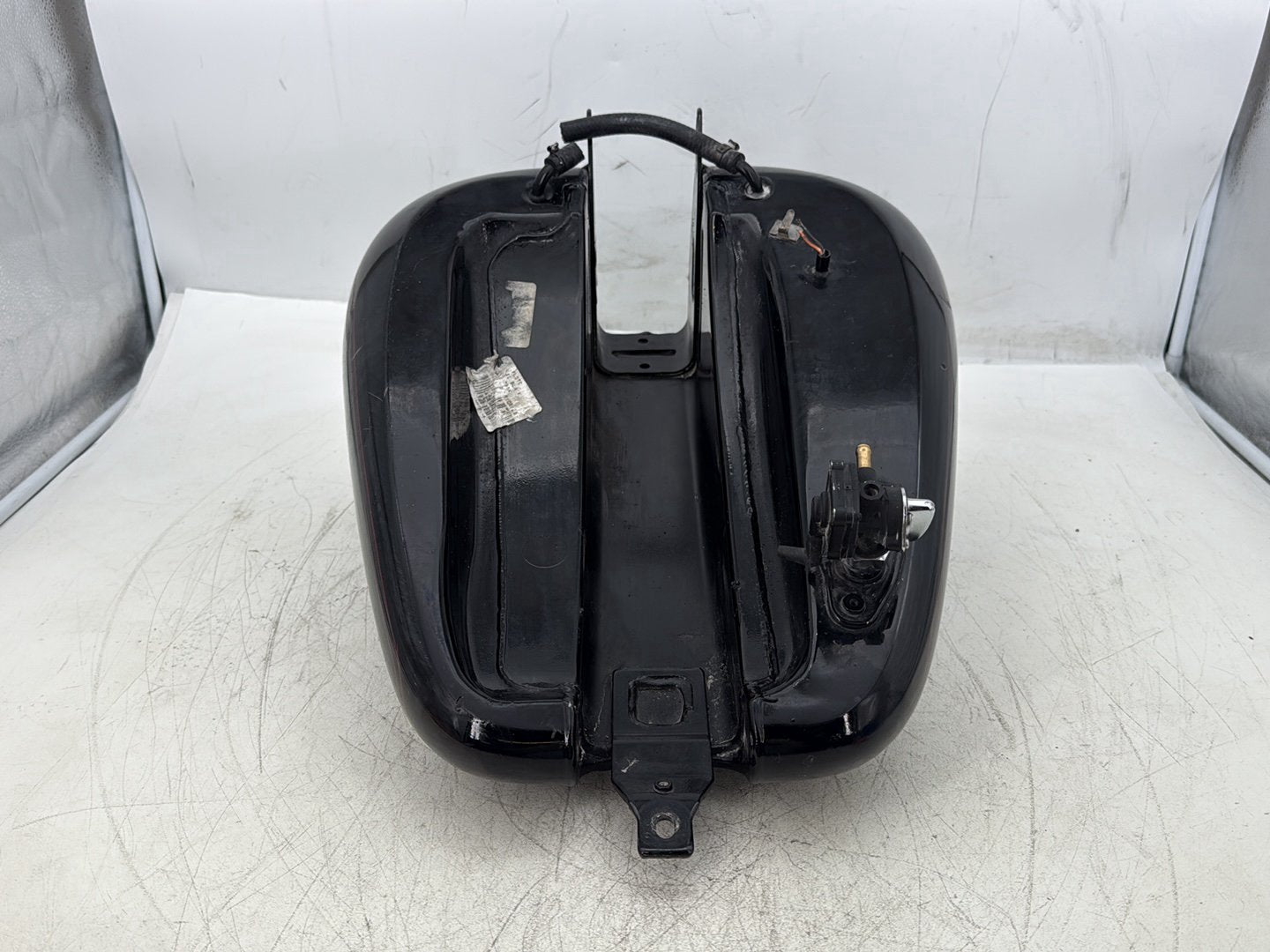 2000 Harley Softail FLSTC Heritage Classic OEM Fuel Gas Tank Gasoline Reservoir
