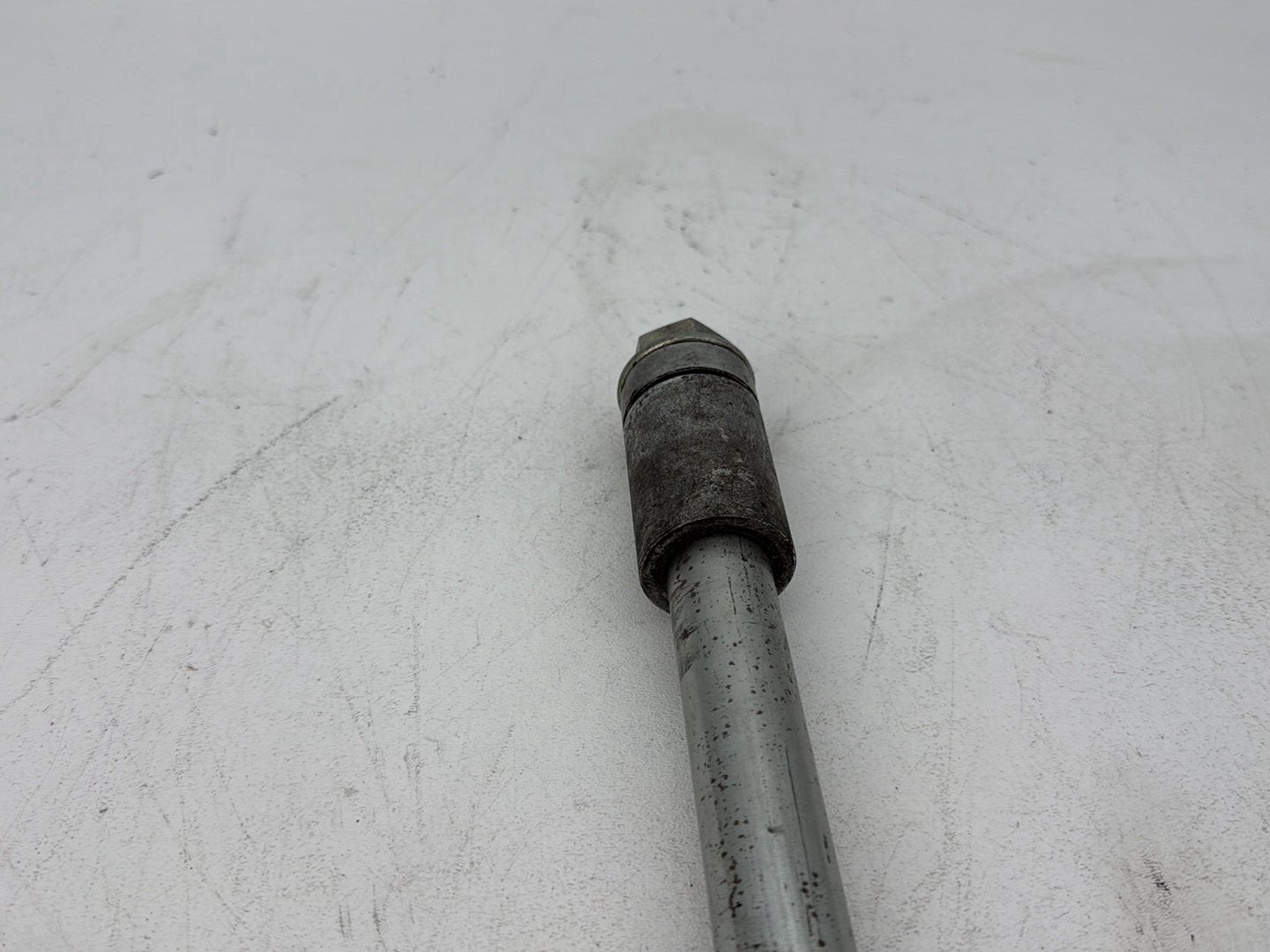 2006 Harley Dyna FXDWGI Wide Glide OEM Rear Wheel Axle Bolt Shaft