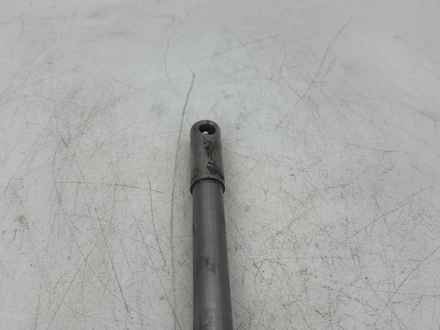 2005 Harley Dyna FXDWG Wide Glide OEM Front Wheel Axle Bolt Shaft
