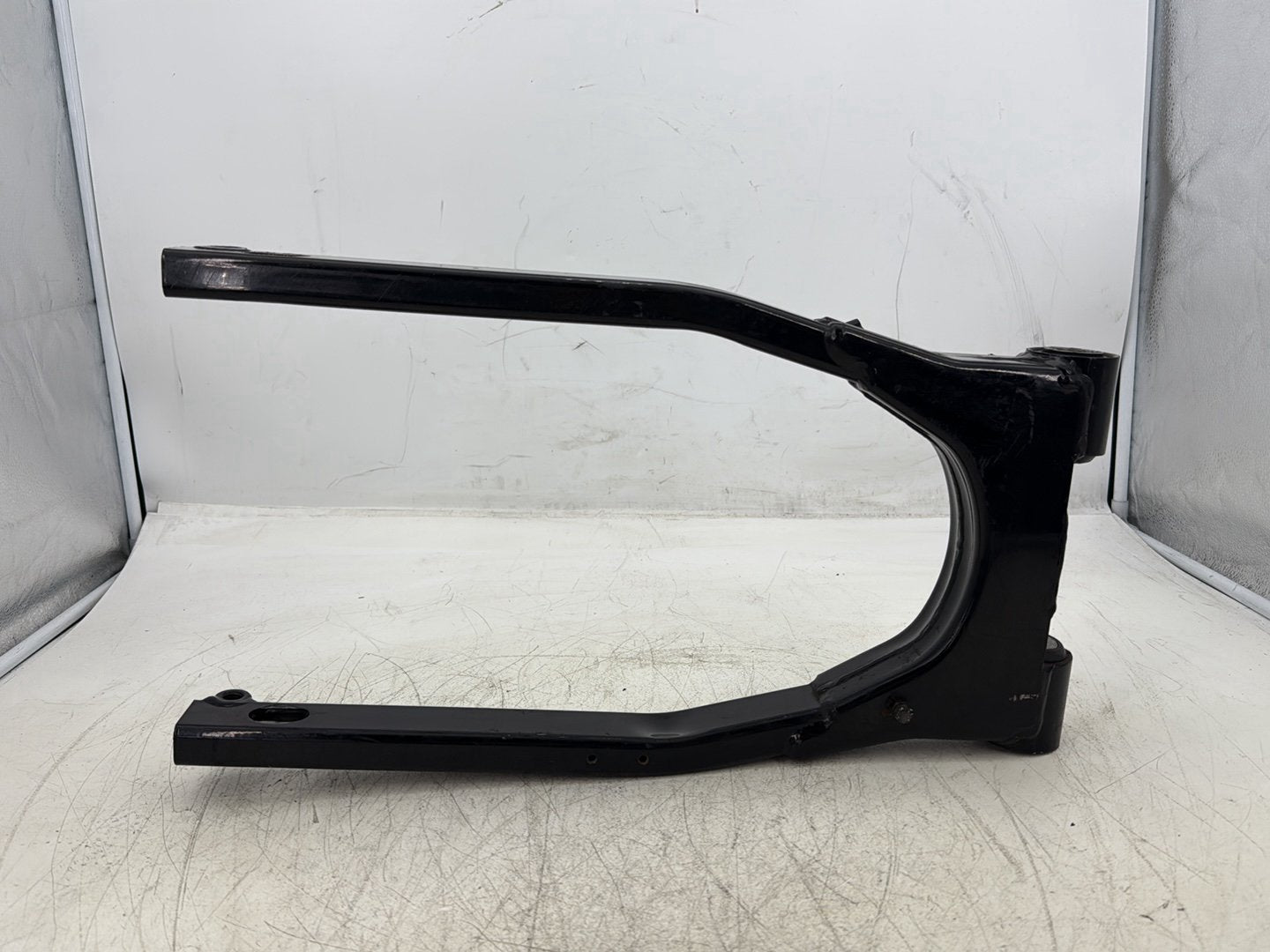 1998 Harley Touring FLHTCUI Electra Glide Ultra OEM Rear Fork Swingarm Swing Arm