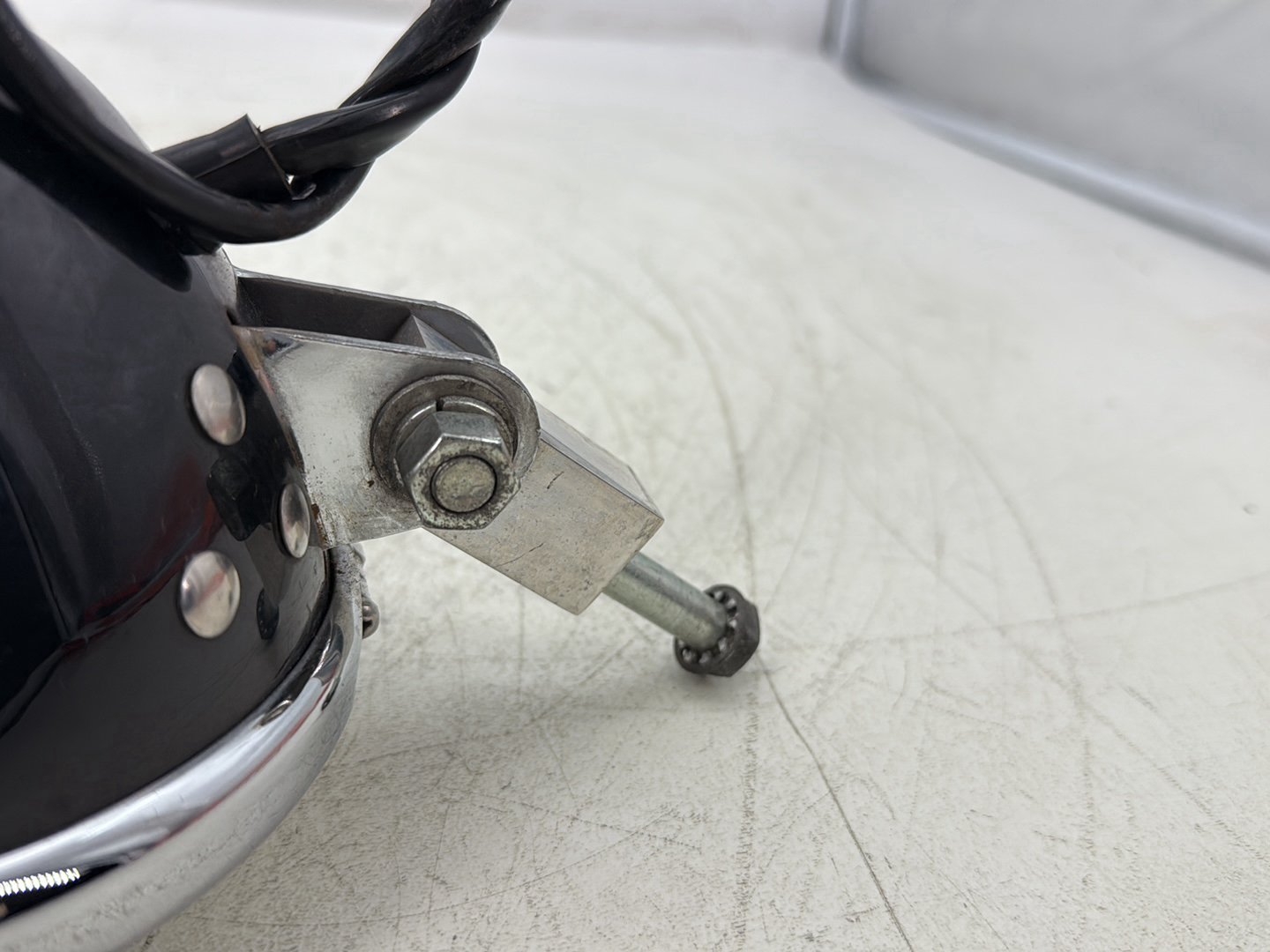 2012 Harley Dyna Super Glide Custom FXDCI OEM Headlight Headlamp Head Light Halogen