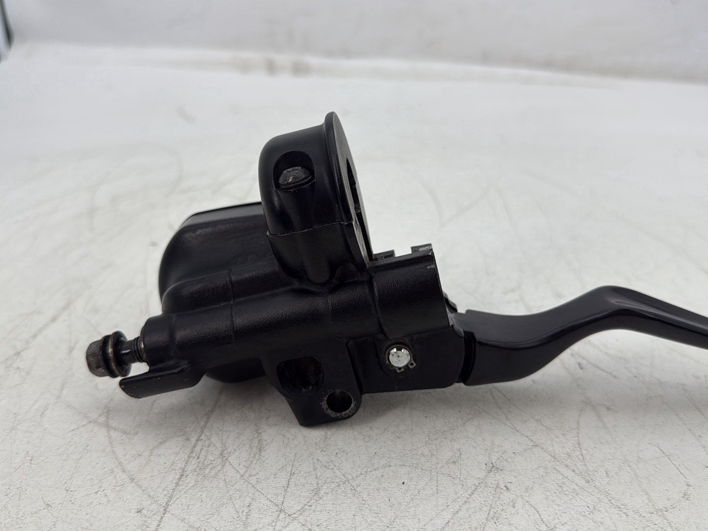 2013 Harley Forty-Eight Sportster 1200X OEM Front Right Brake Lever Master Cylinder