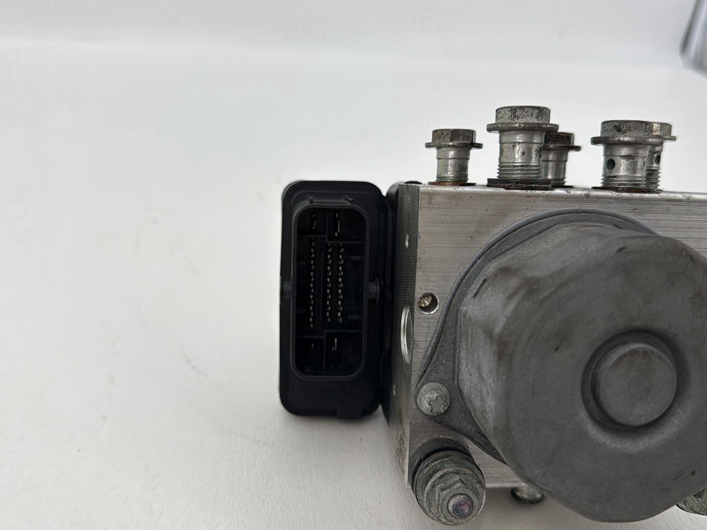 2019 - 2023 Harley-Davidson Touring Road King Special ABS Brake Pump & Control Module 4100046A