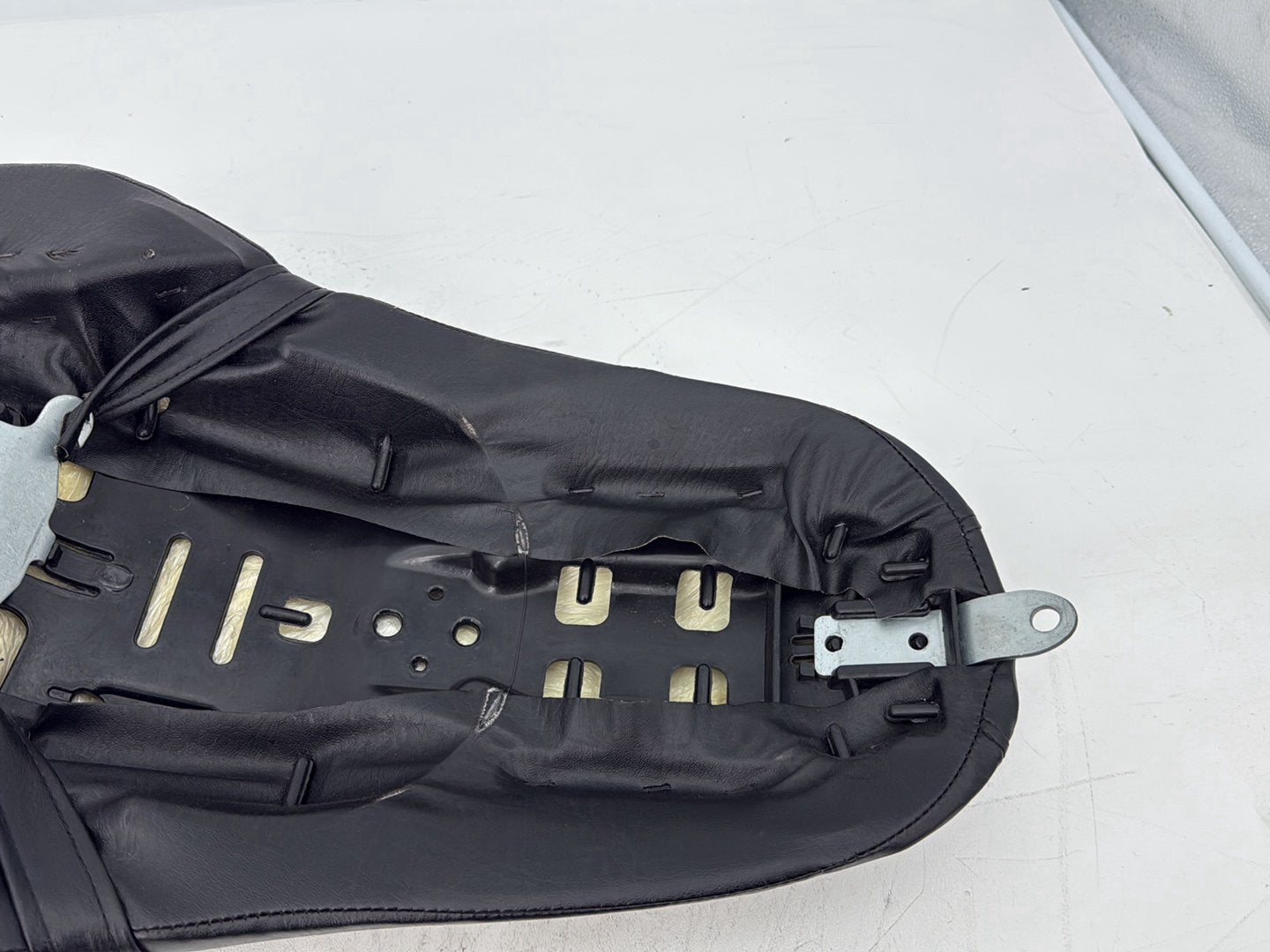 2005 Harley Sportster XL883C 883 Custom OEM Passenger Rider Driver Seat Saddle