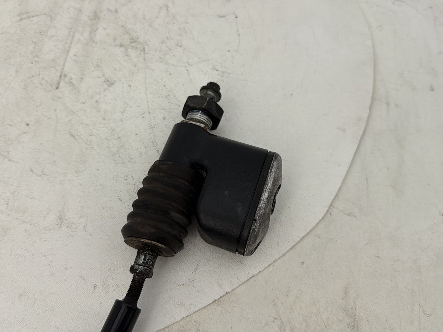 2006 Harley Dyna Super Glide Custom FXDCI OEM Rear Brake Master Cylinder Reservoir