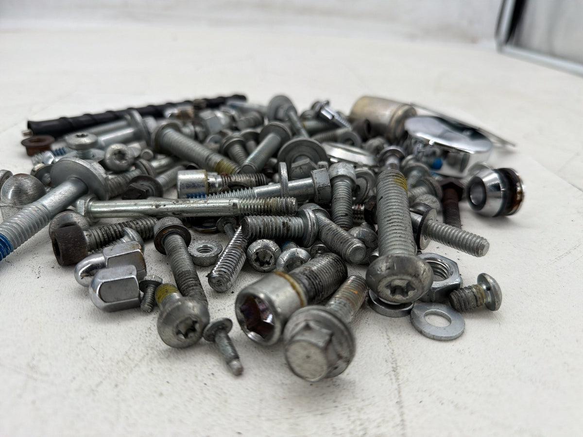 2016 Harley Dyna Fat Bob FXDF 103 OEM Hardware Bolts Nuts & Brackets